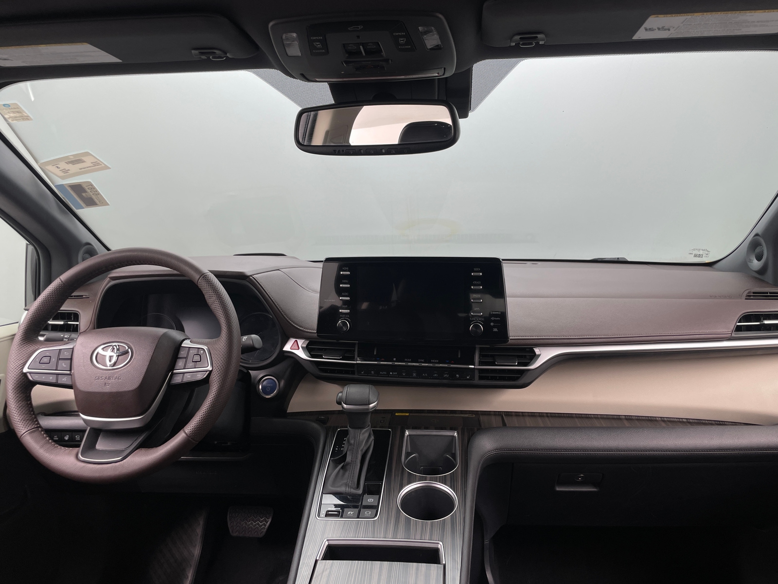 Thumbnail: 2023 Toyota Sienna - 2