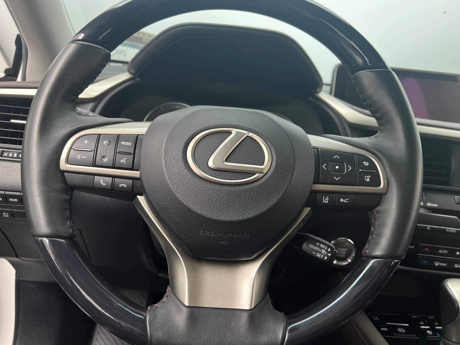 Thumbnail: 2019 Lexus RX - 4