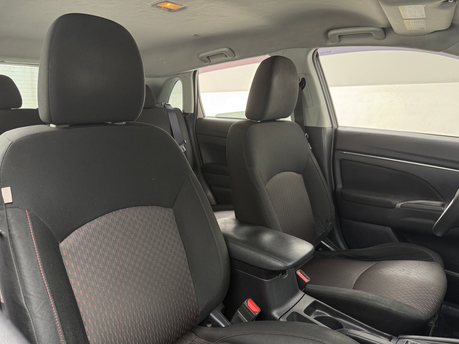 Thumbnail: 2018 Mitsubishi Outlander Sport - 2
