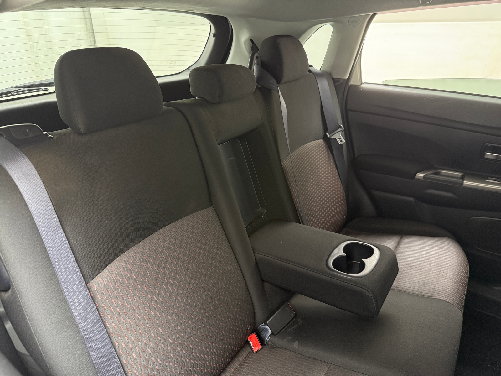 Thumbnail: 2018 Mitsubishi Outlander Sport - 6