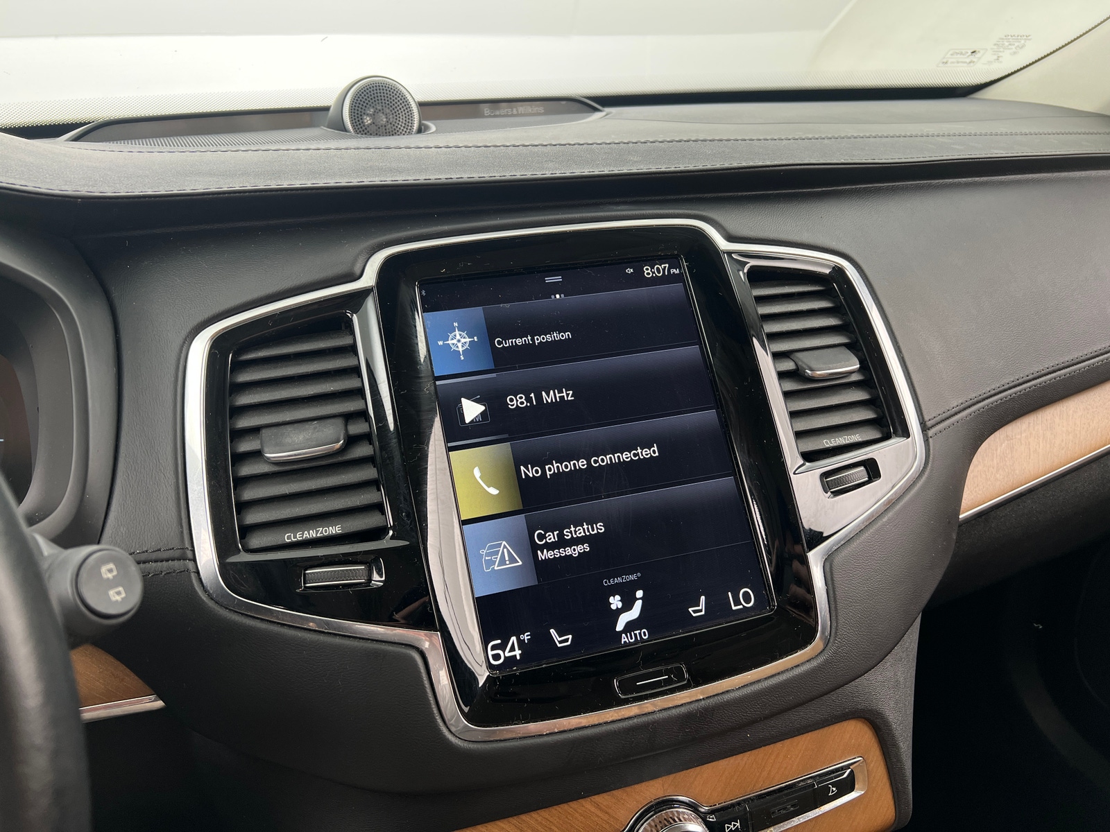 Thumbnail: 2016 Volvo XC90 - 3