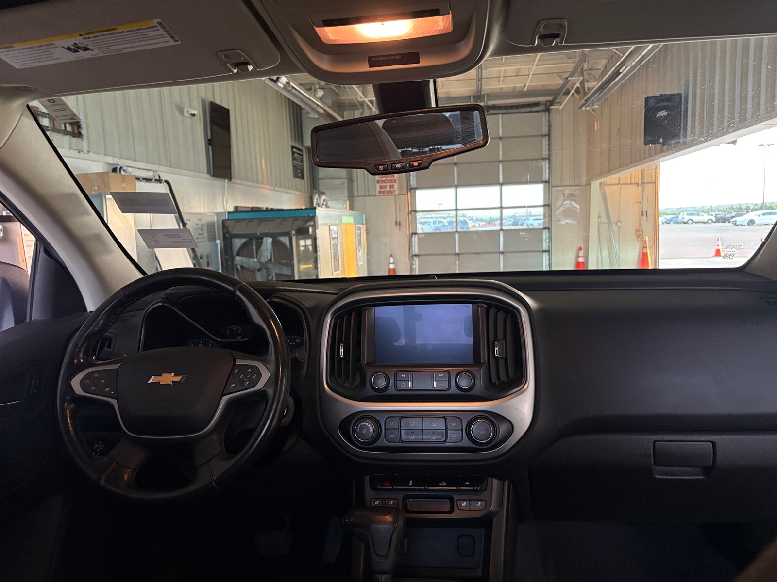 Thumbnail: 2021 Chevrolet Colorado - 3