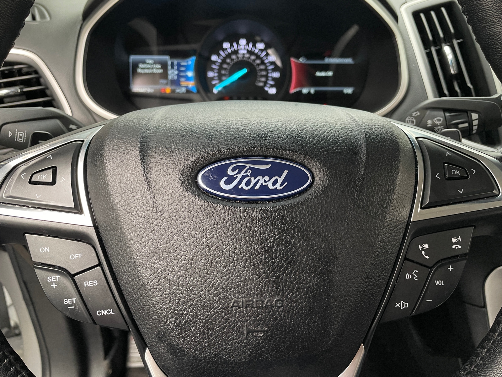 Thumbnail: 2020 Ford Edge - 4