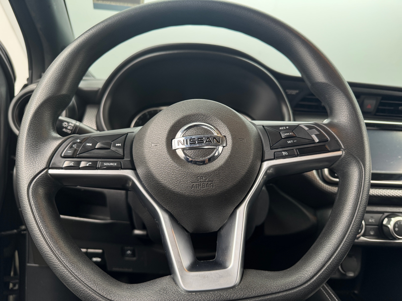 Thumbnail: 2019 Nissan Kicks - 5