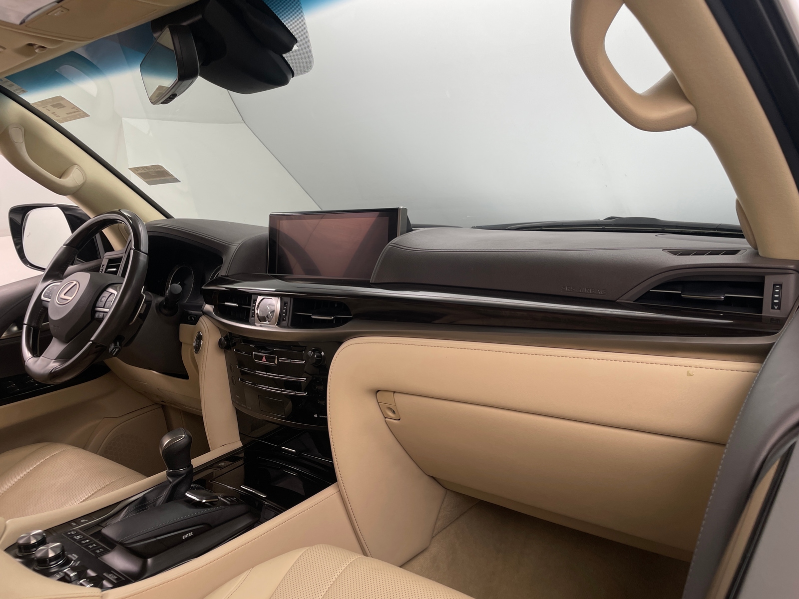 Thumbnail: 2018 Lexus LX - 2