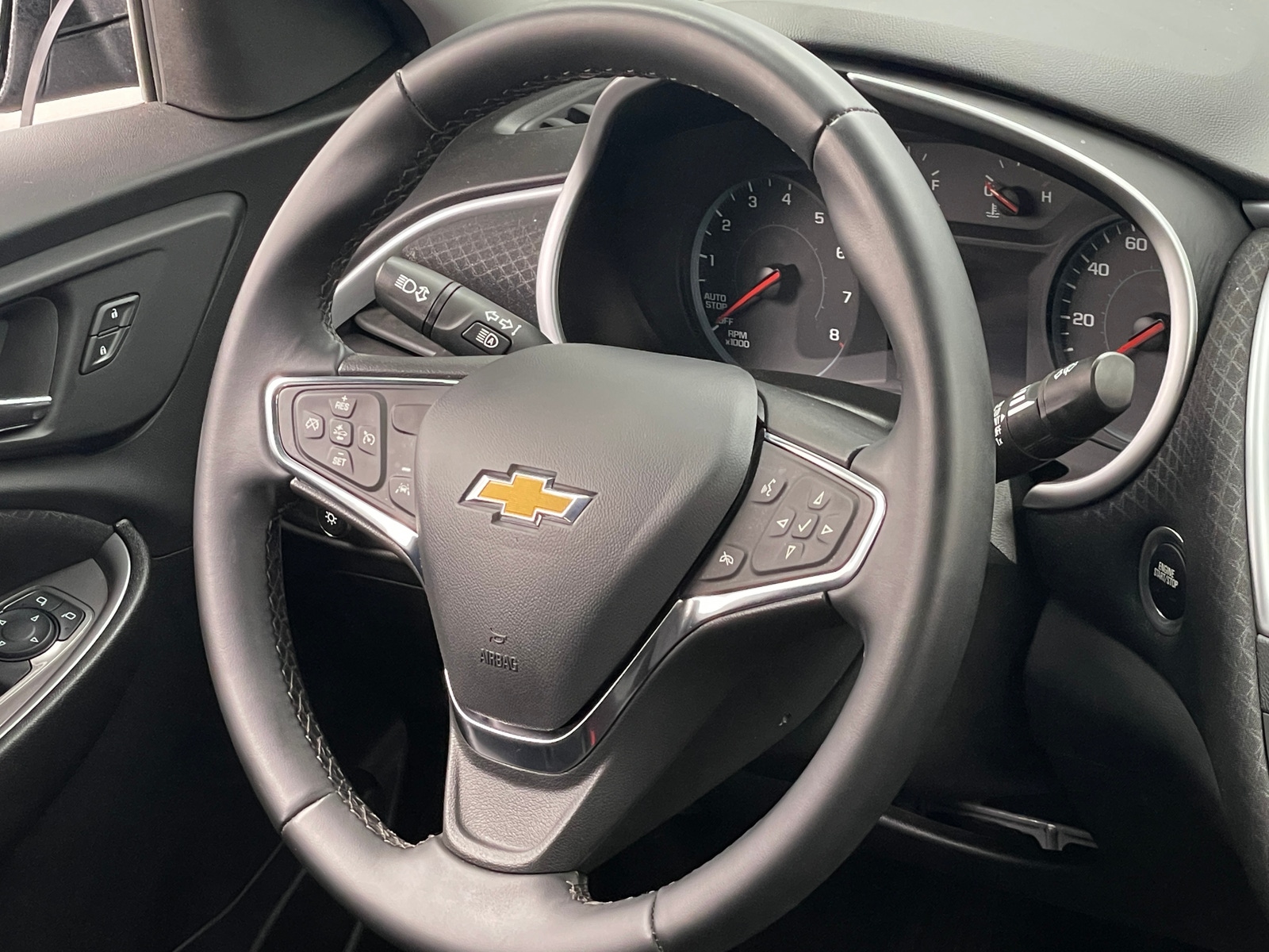 Thumbnail: 2024 Chevrolet Malibu - 4