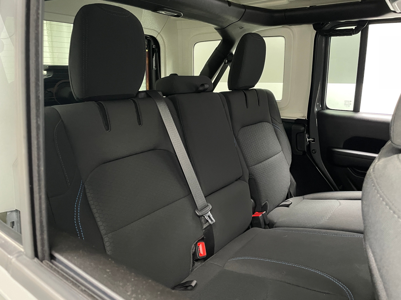 Thumbnail: 2022 Jeep Wrangler - 6