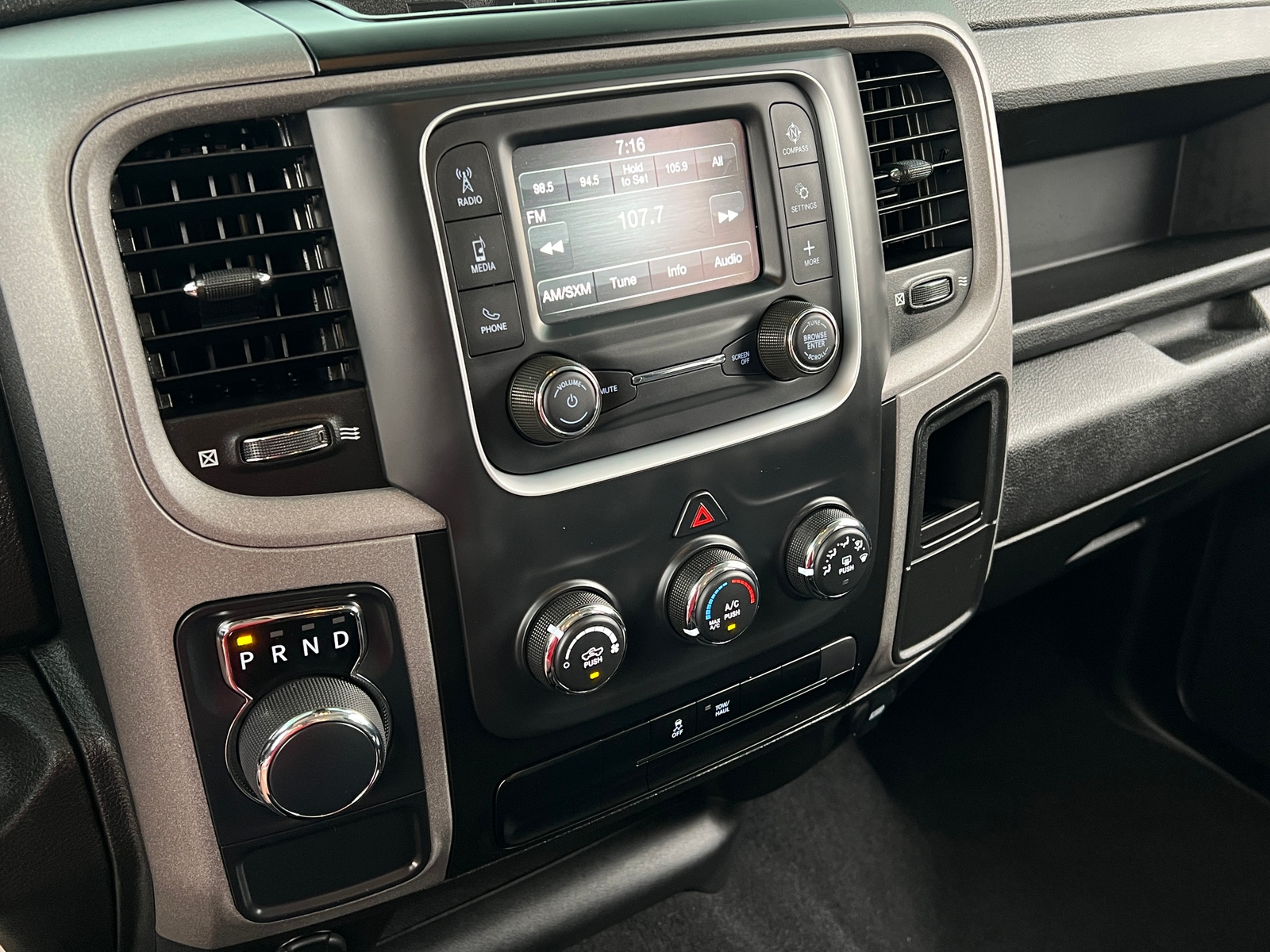 Thumbnail: 2024 RAM 1500 Classic - 4