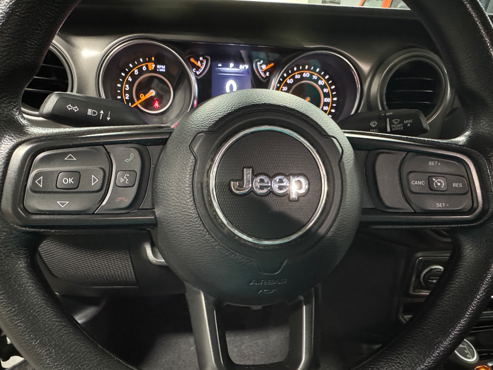 Thumbnail: 2023 Jeep Gladiator - 5