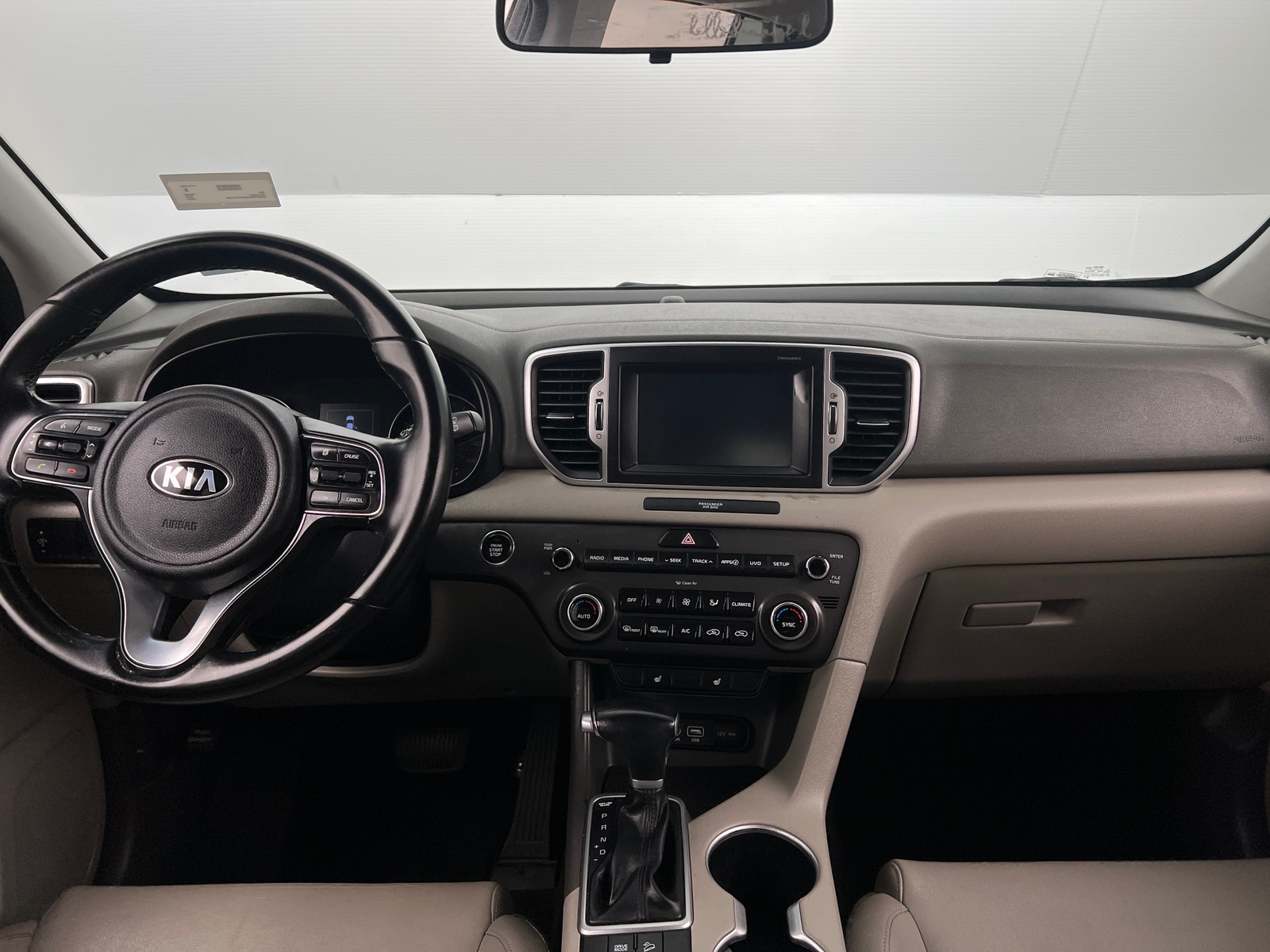 Thumbnail: 2017 Kia Sportage - 3