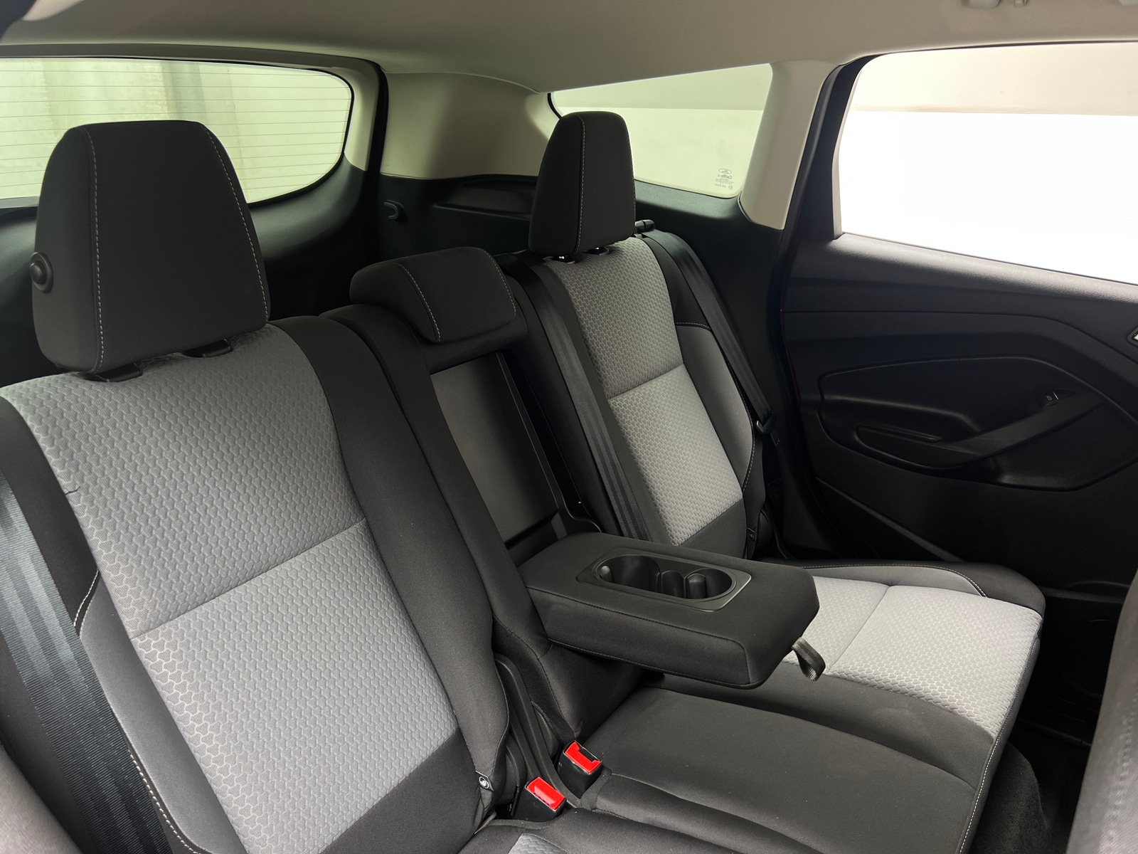 Thumbnail: 2019 Ford Escape - 6