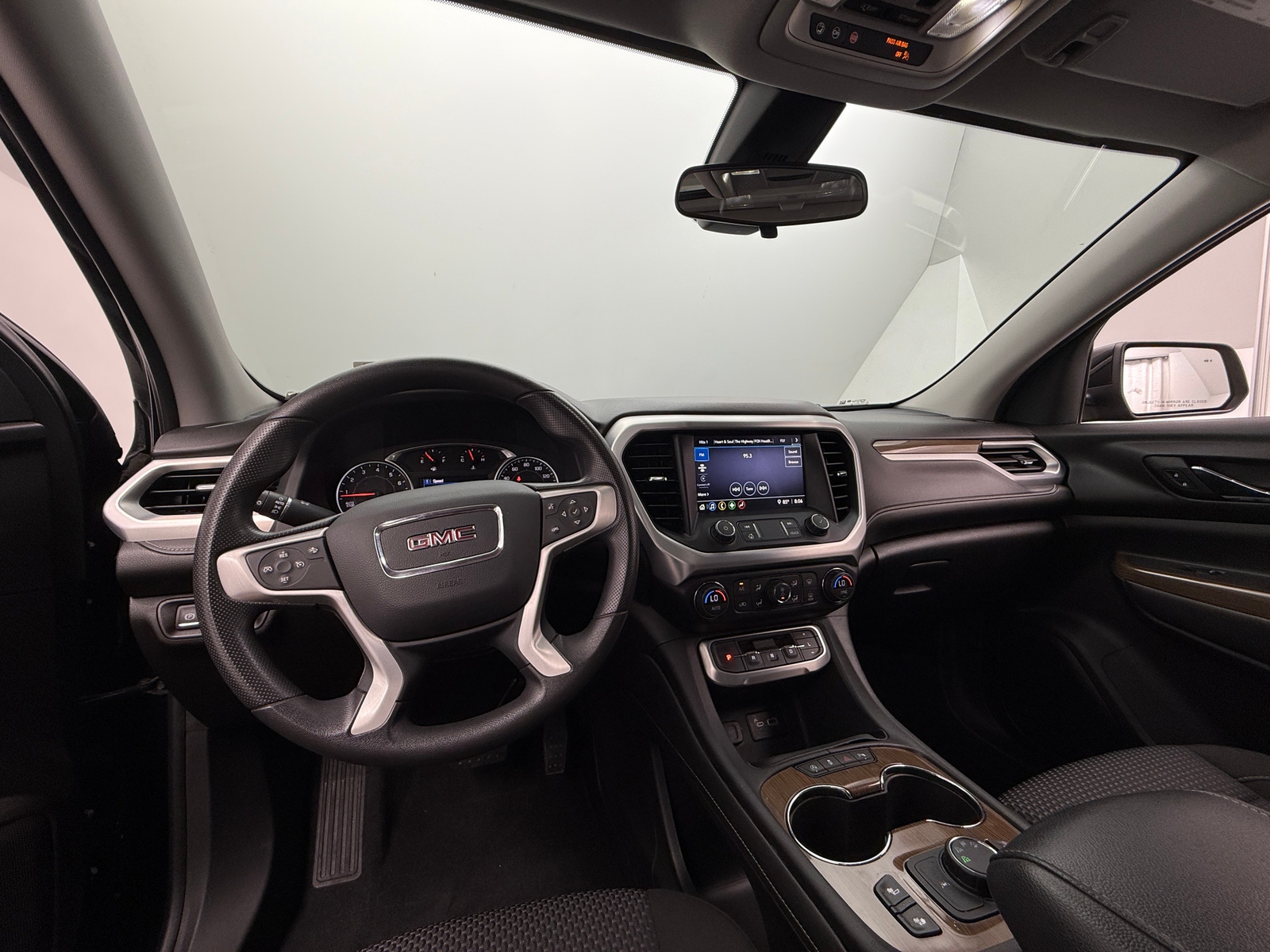 Thumbnail: 2021 GMC Acadia - 3