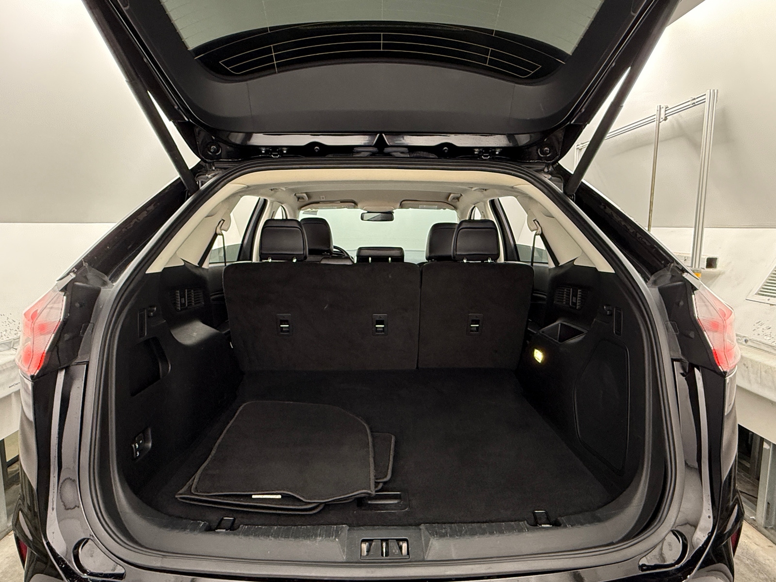 Thumbnail: 2024 Ford Edge - 6