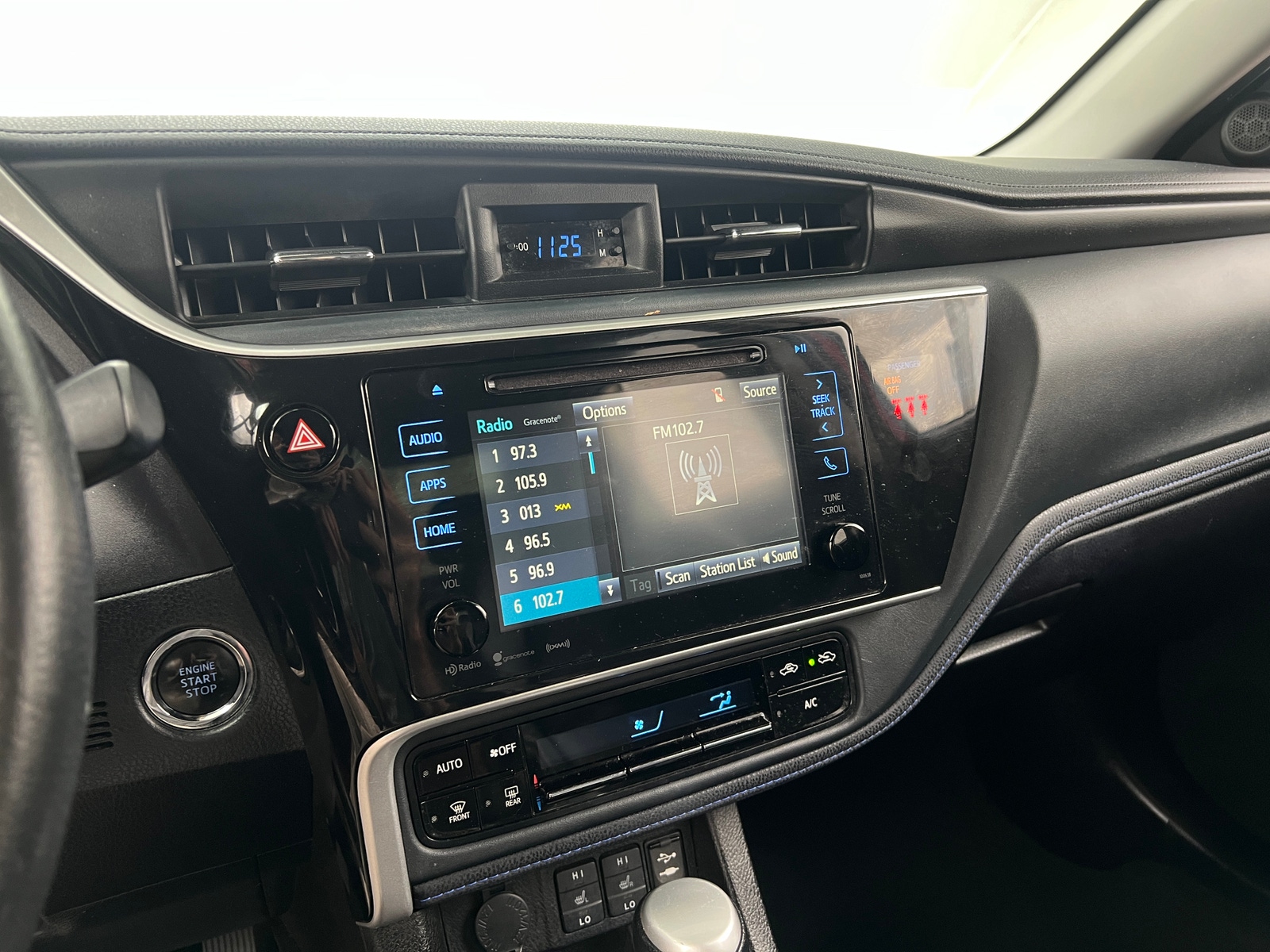 Thumbnail: 2018 Toyota Corolla - 4