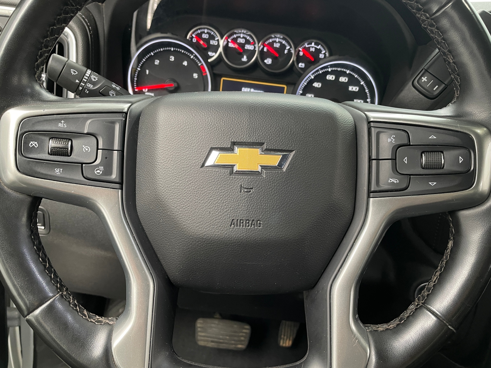 Thumbnail: 2023 Chevrolet Silverado 2500 - 5