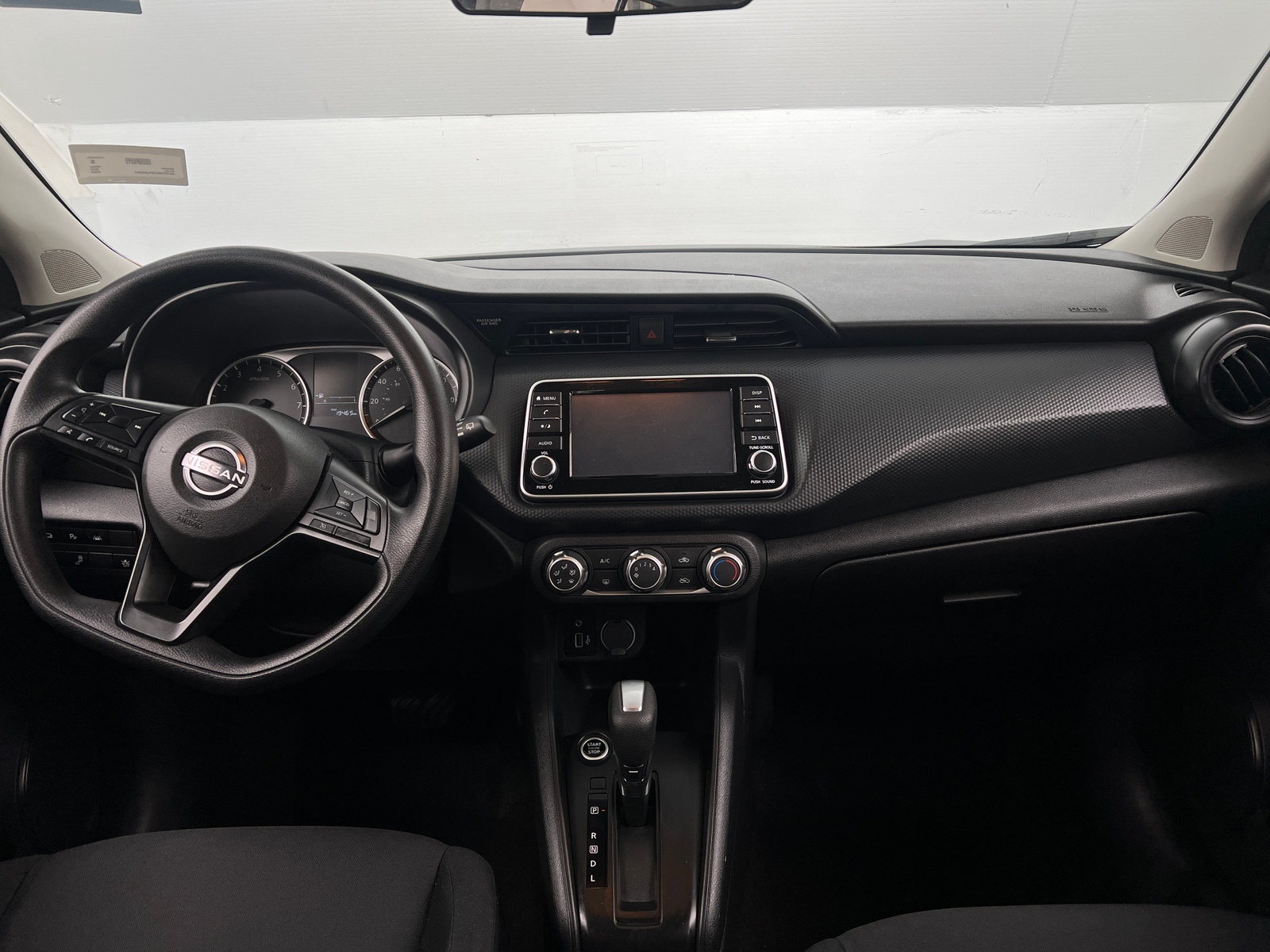 Thumbnail: 2023 Nissan Kicks - 3