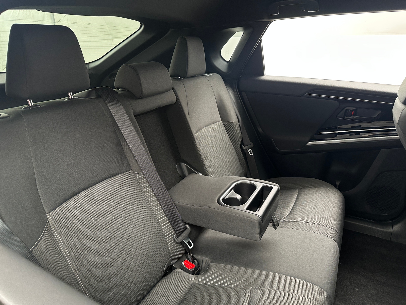 Thumbnail: 2024 Subaru Solterra - 6