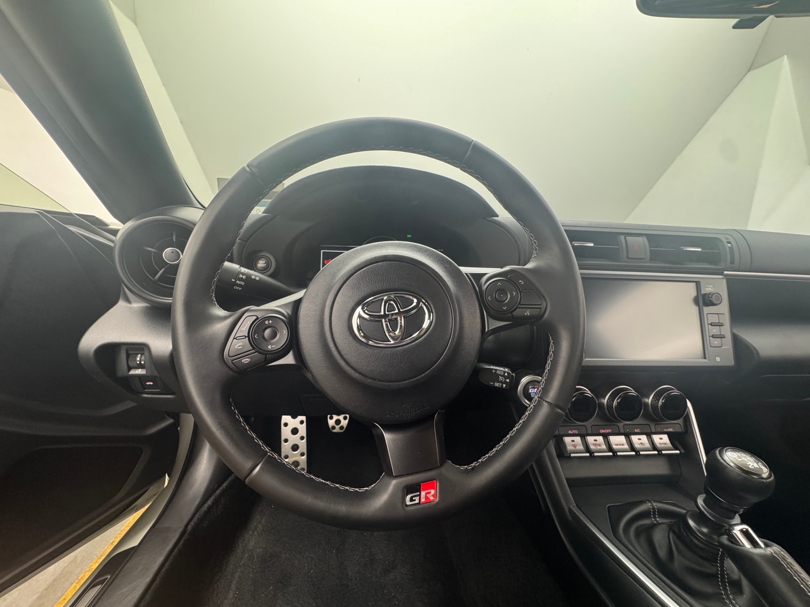 Thumbnail: 2023 Toyota GR86 - 4