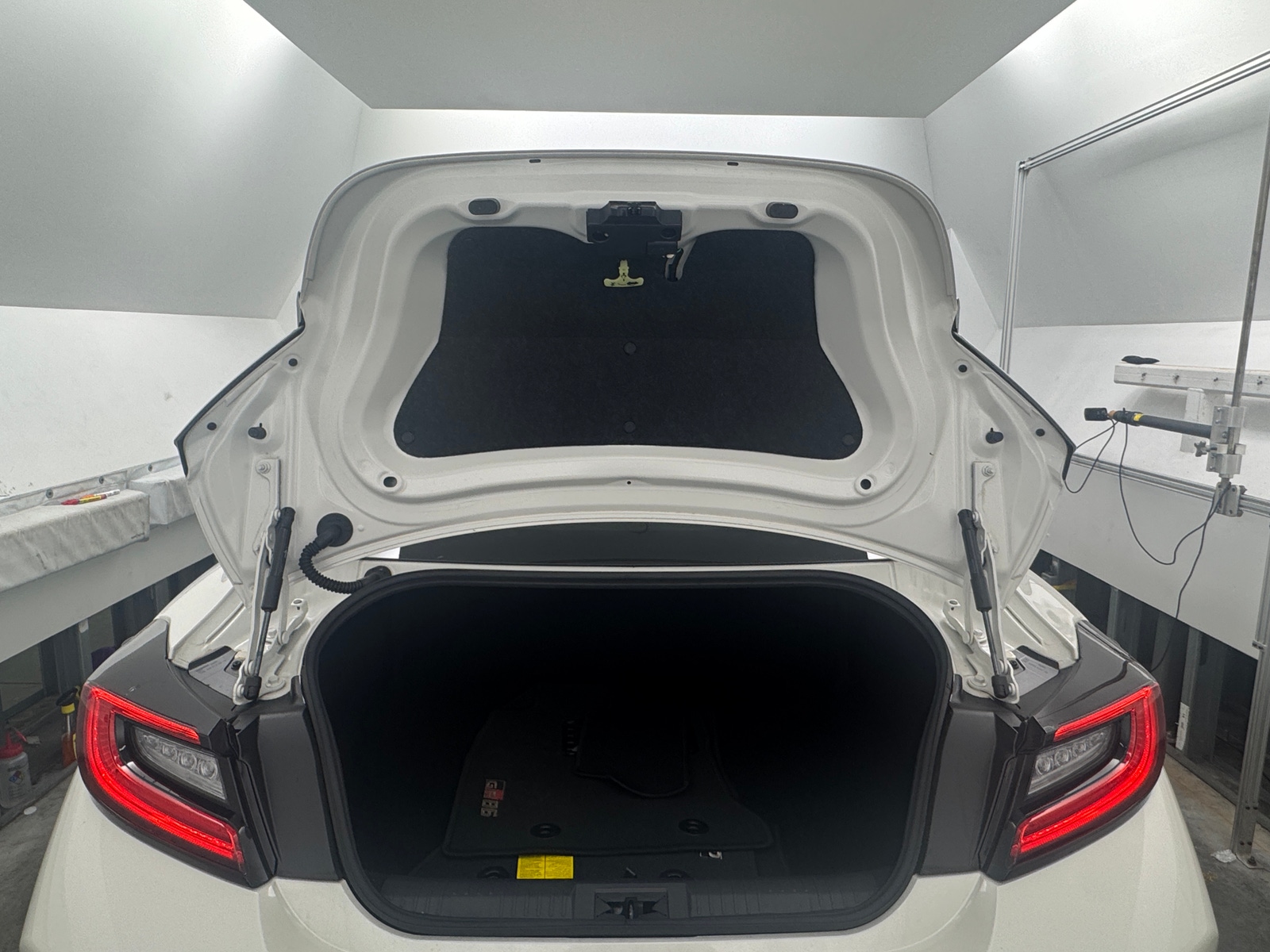 Thumbnail: 2023 Toyota GR86 - 6