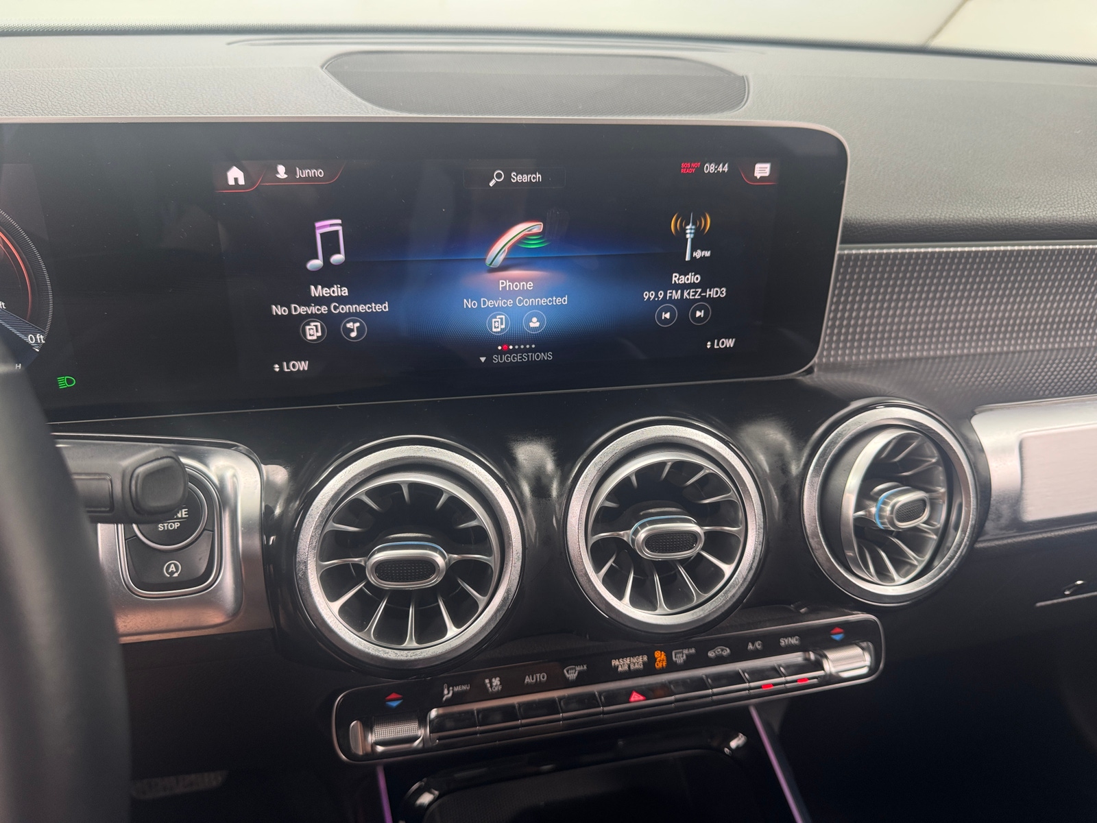 Thumbnail: 2021 Mercedes-Benz GLB - 3