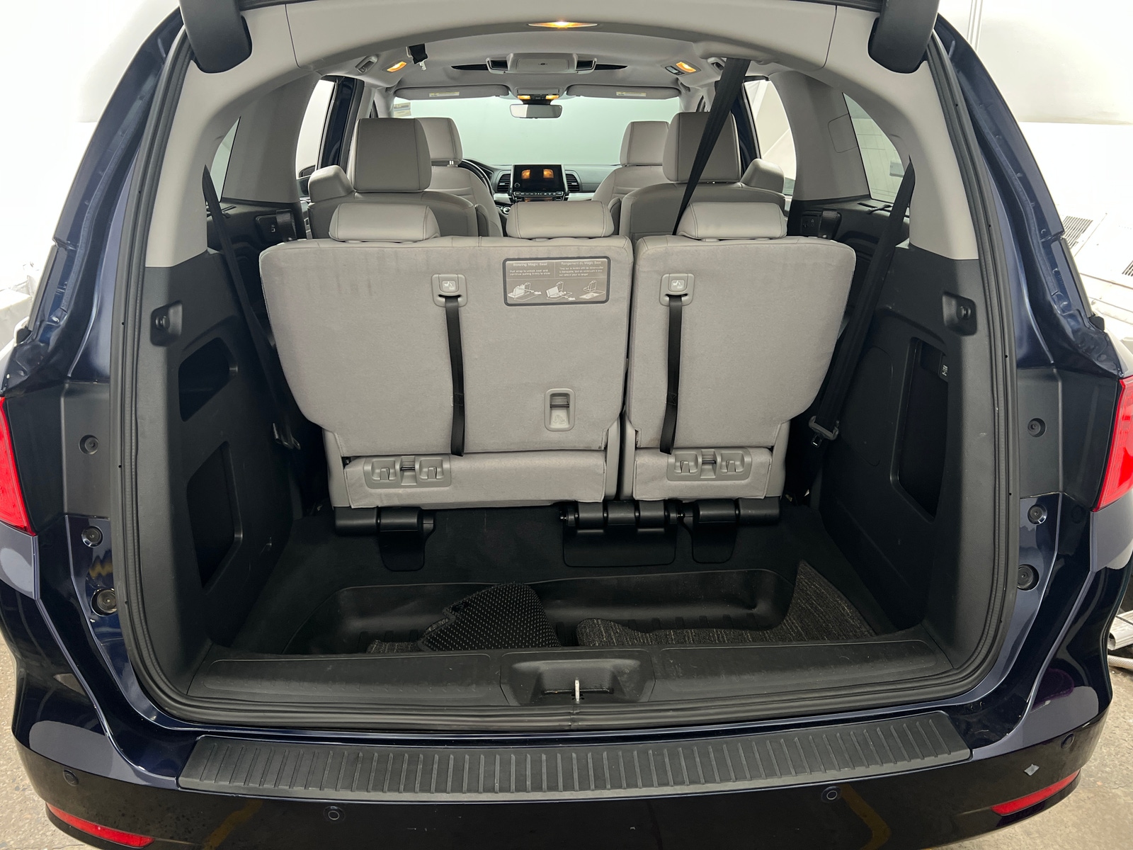 Thumbnail: 2021 Honda Odyssey - 6