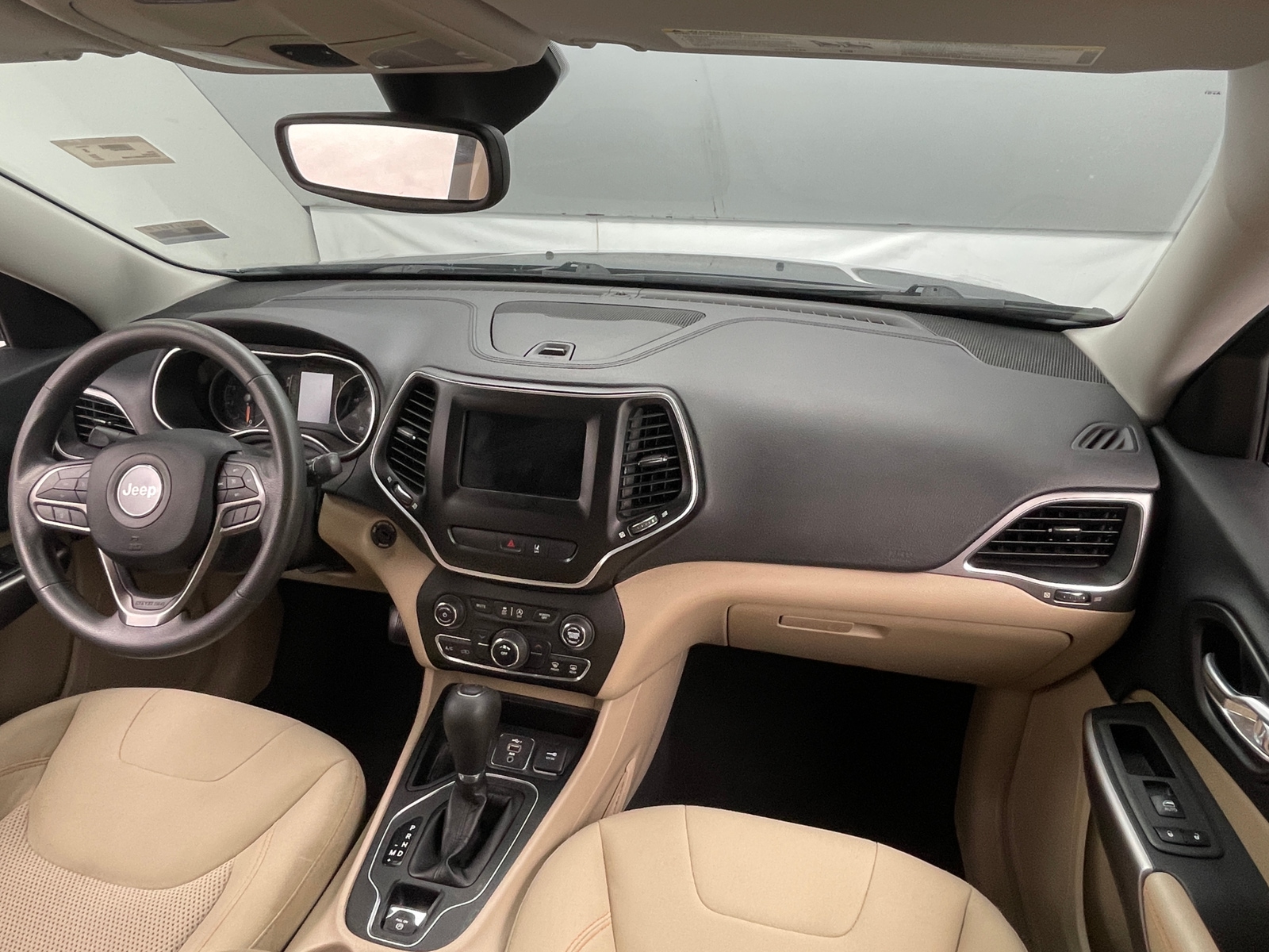 Thumbnail: 2021 Jeep Cherokee - 3