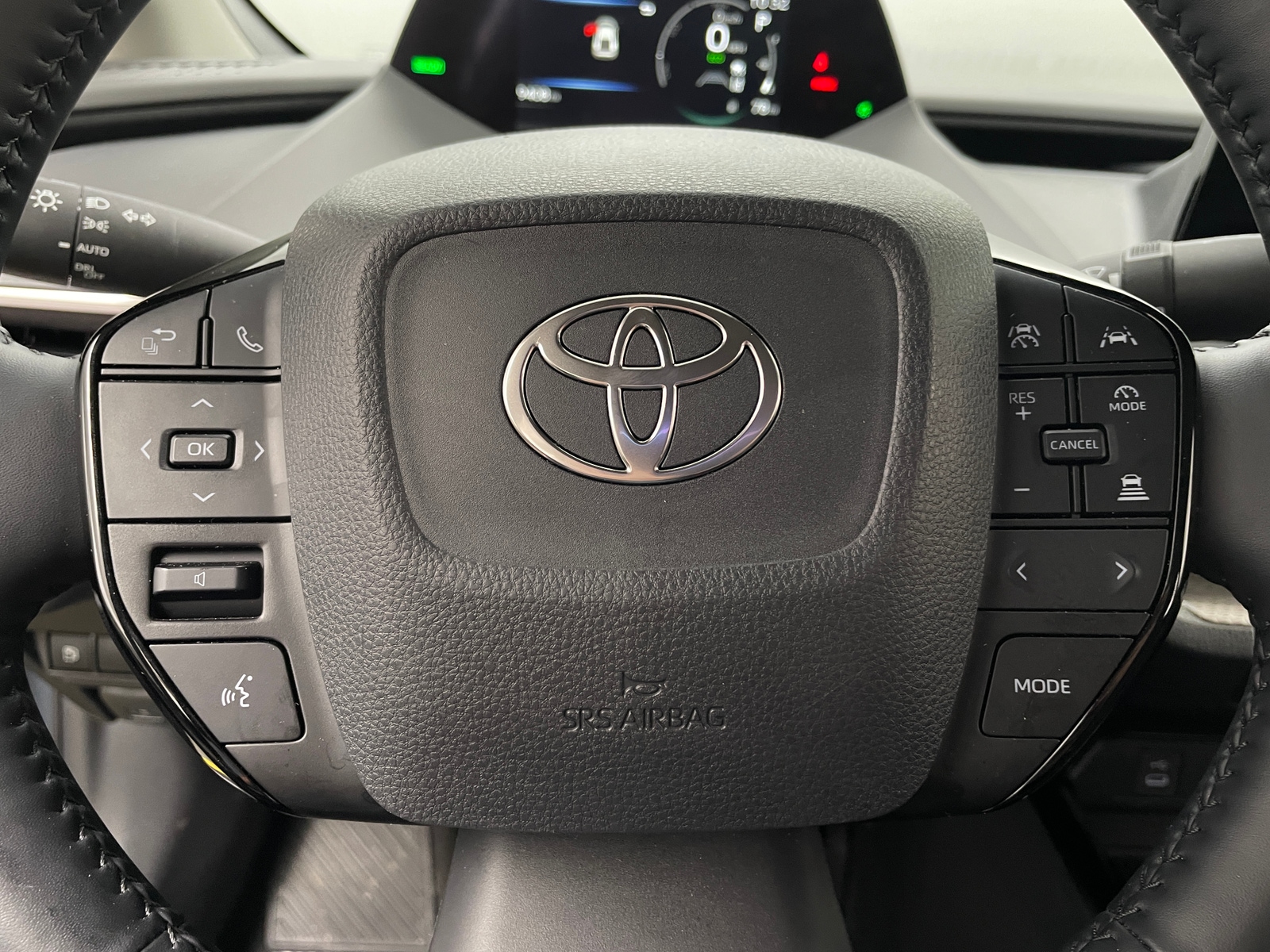 Thumbnail: 2024 Toyota Prius - 4