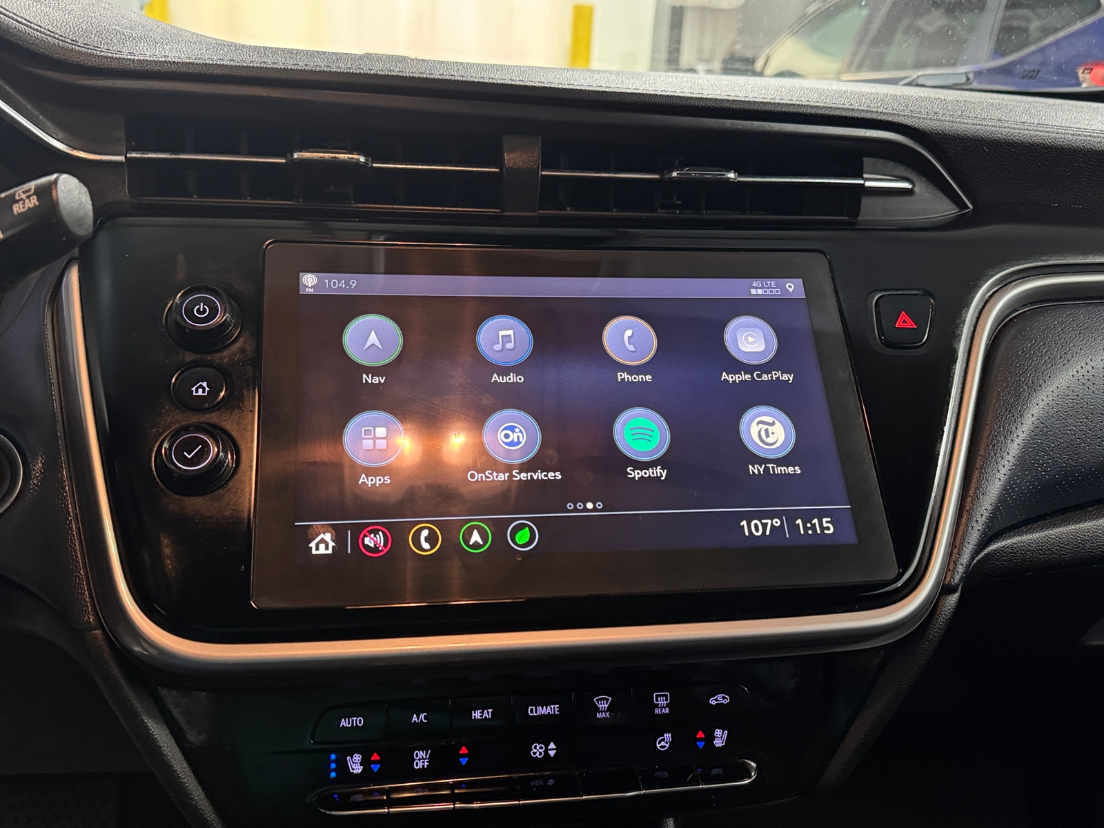 Thumbnail: 2022 Chevrolet Bolt EUV - 4