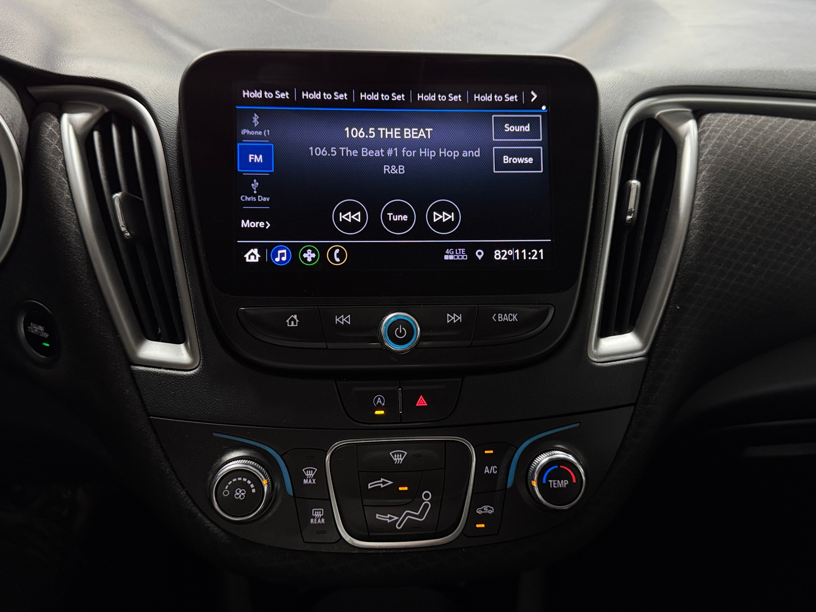 Thumbnail: 2020 Chevrolet Malibu - 4