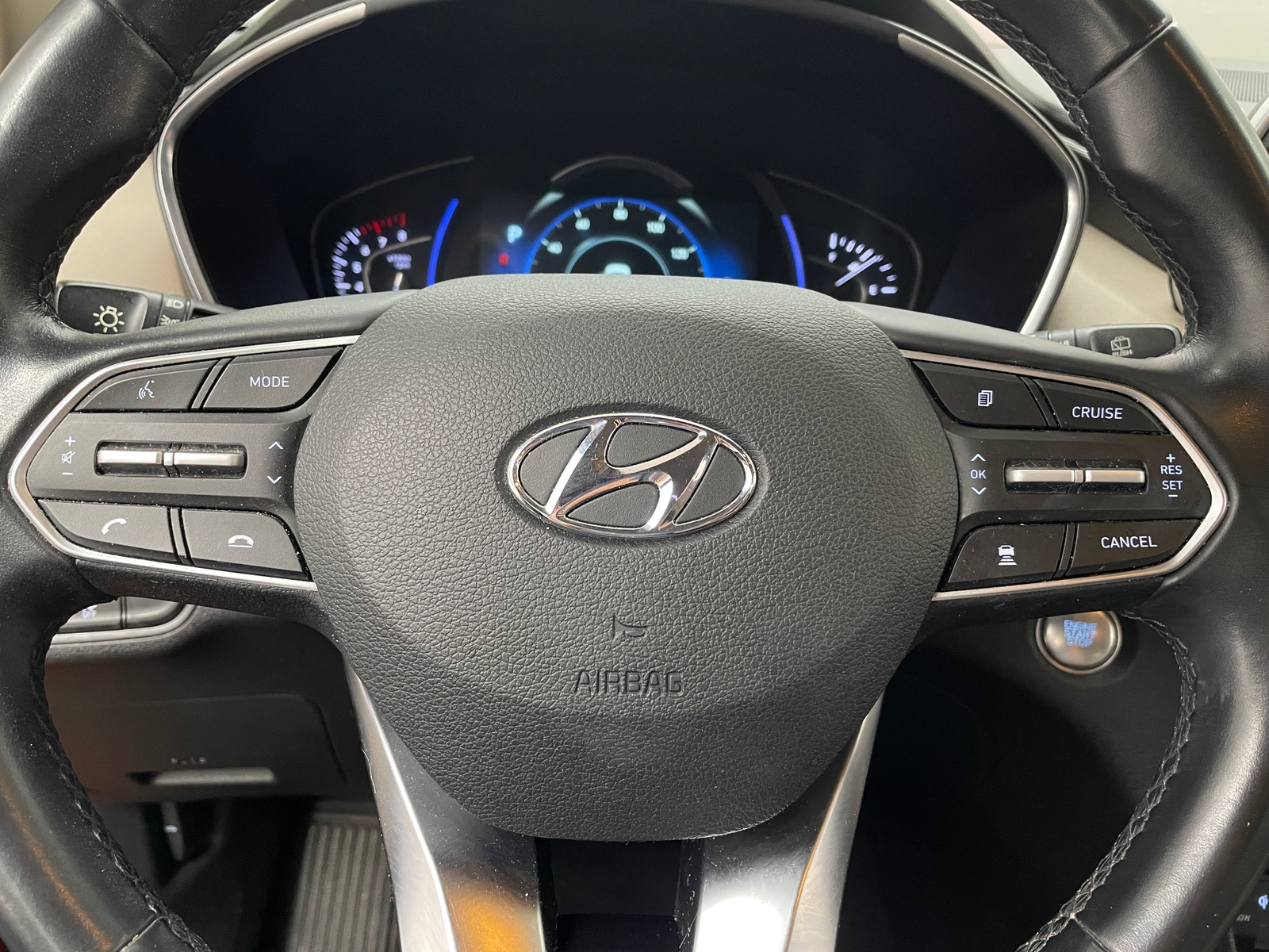Thumbnail: 2020 Hyundai Santa Fe - 5