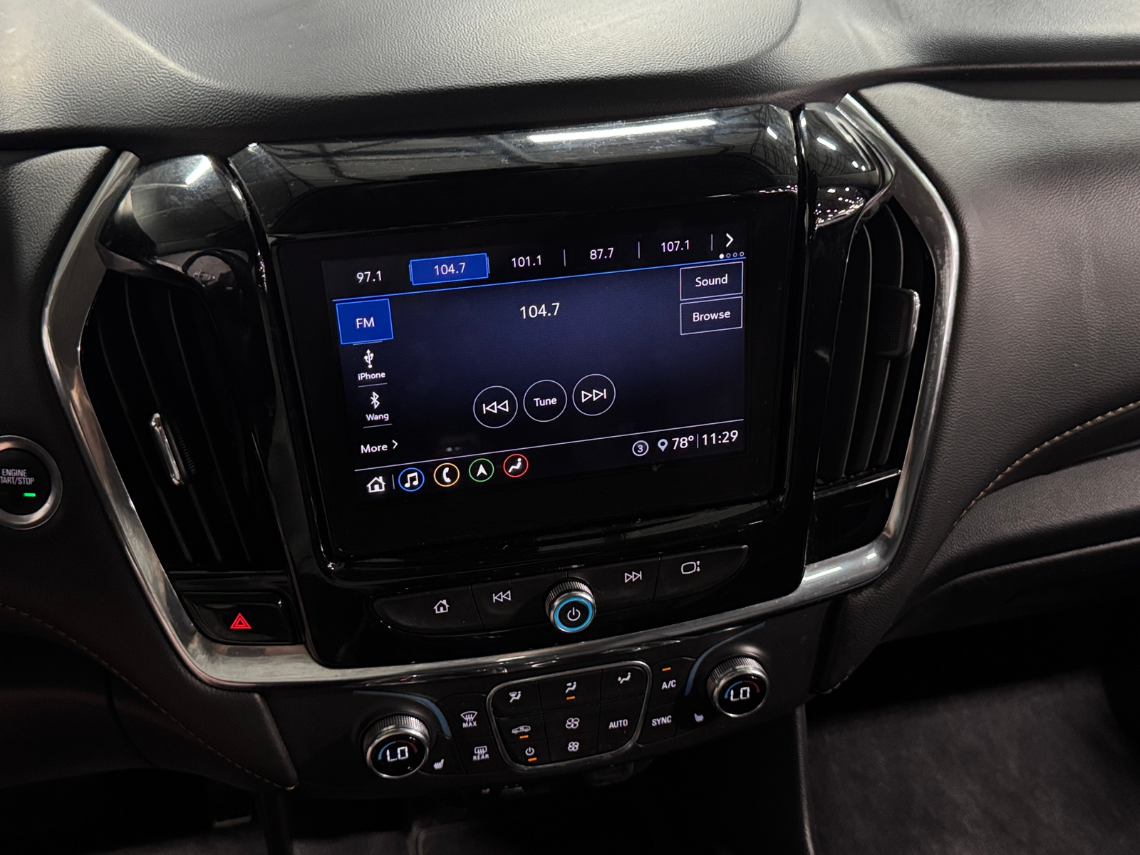 Thumbnail: 2020 Chevrolet Traverse - 3