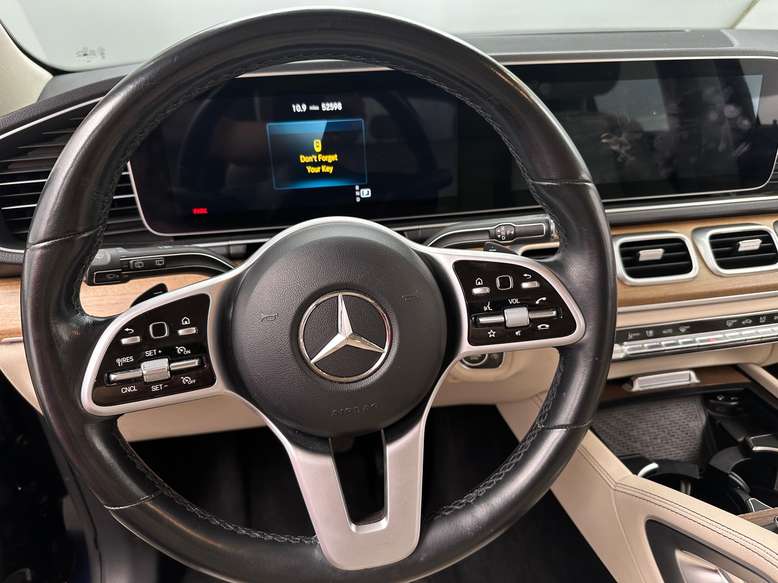 Thumbnail: 2021 Mercedes-Benz GLE - 4