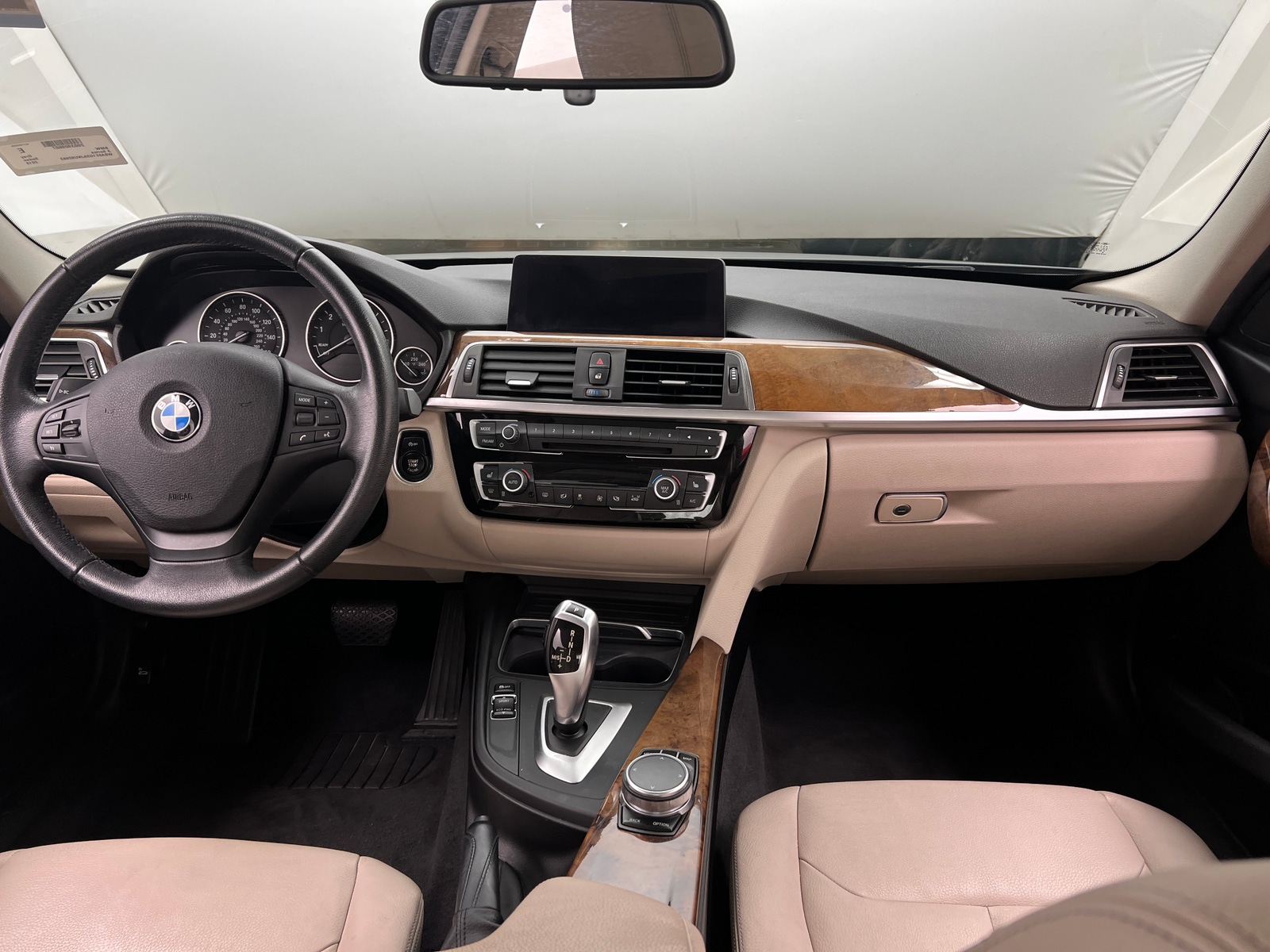 Thumbnail: 2018 BMW 3 Series - 2