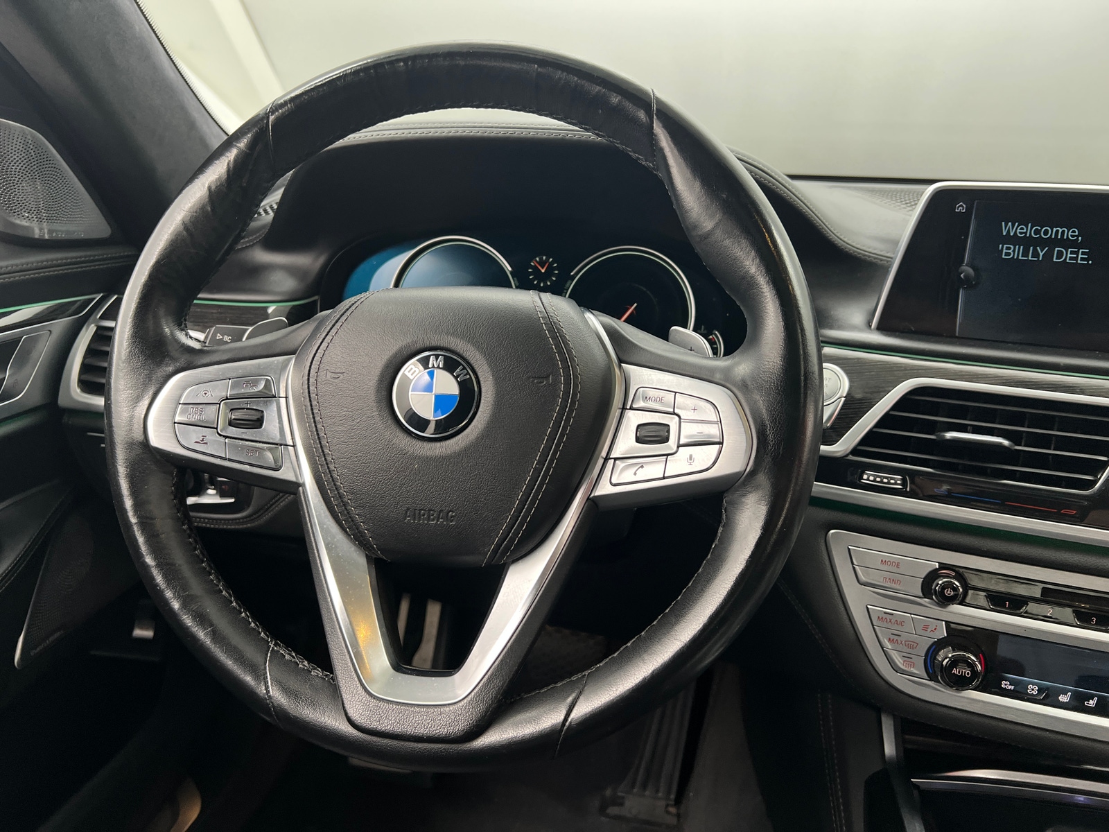 Thumbnail: 2017 BMW 7 Series - 4