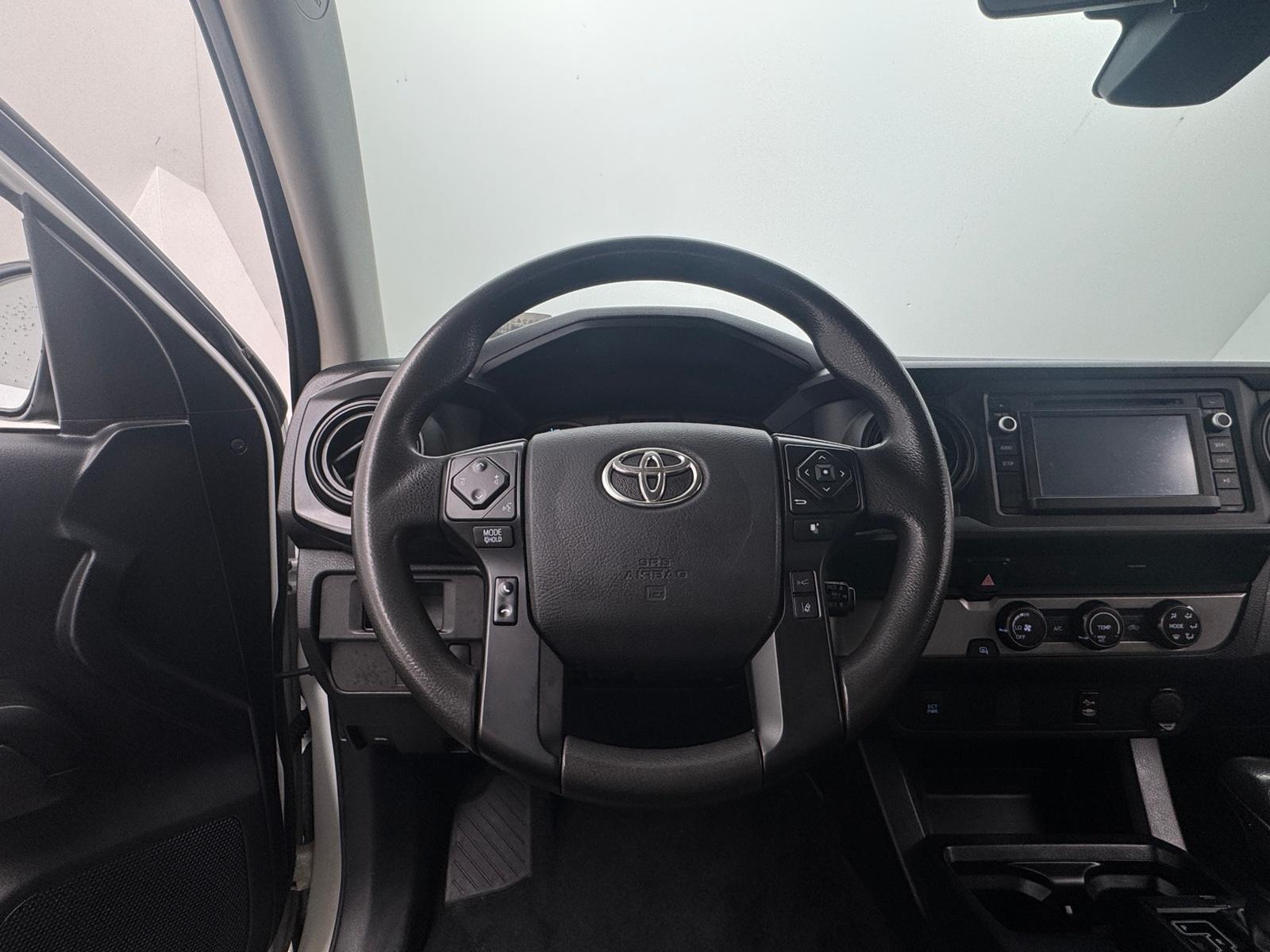 Thumbnail: 2019 Toyota Tacoma - 5