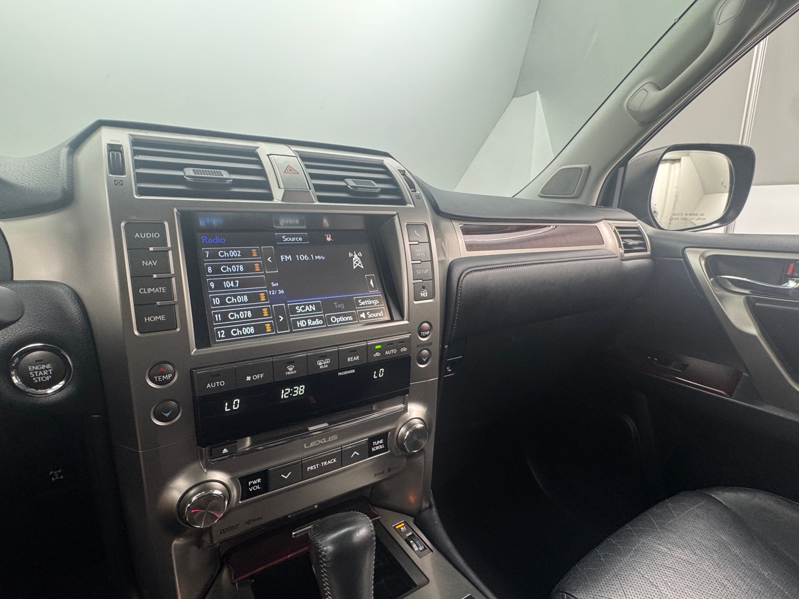 Thumbnail: 2017 Lexus GX - 3