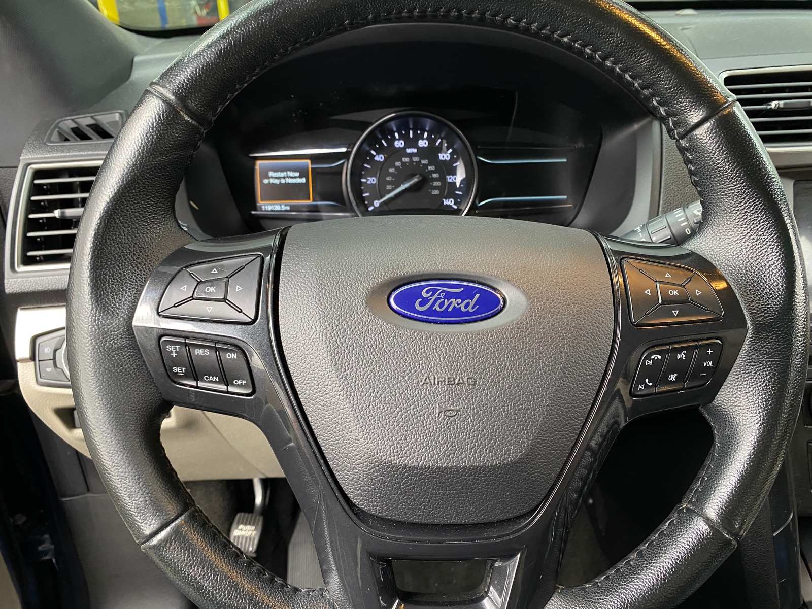 Thumbnail: 2018 Ford Explorer - 5