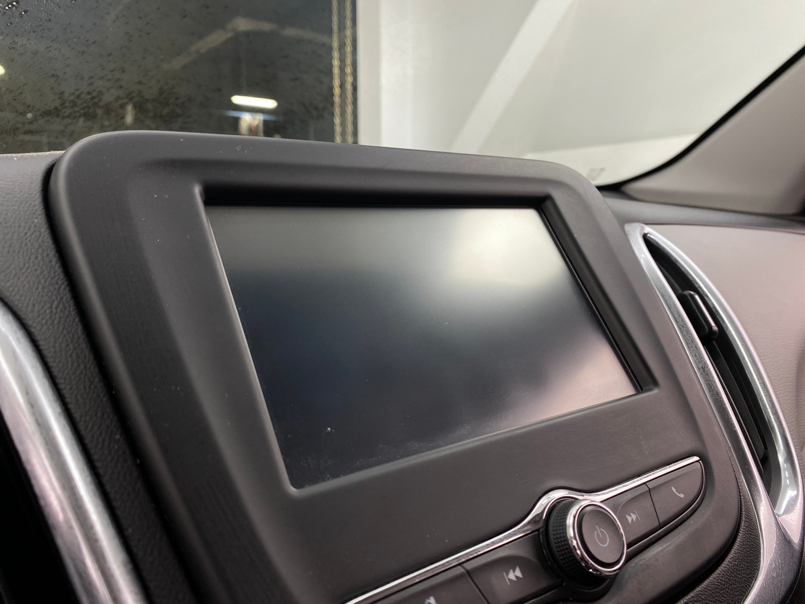 Thumbnail: 2018 Chevrolet Equinox - 4