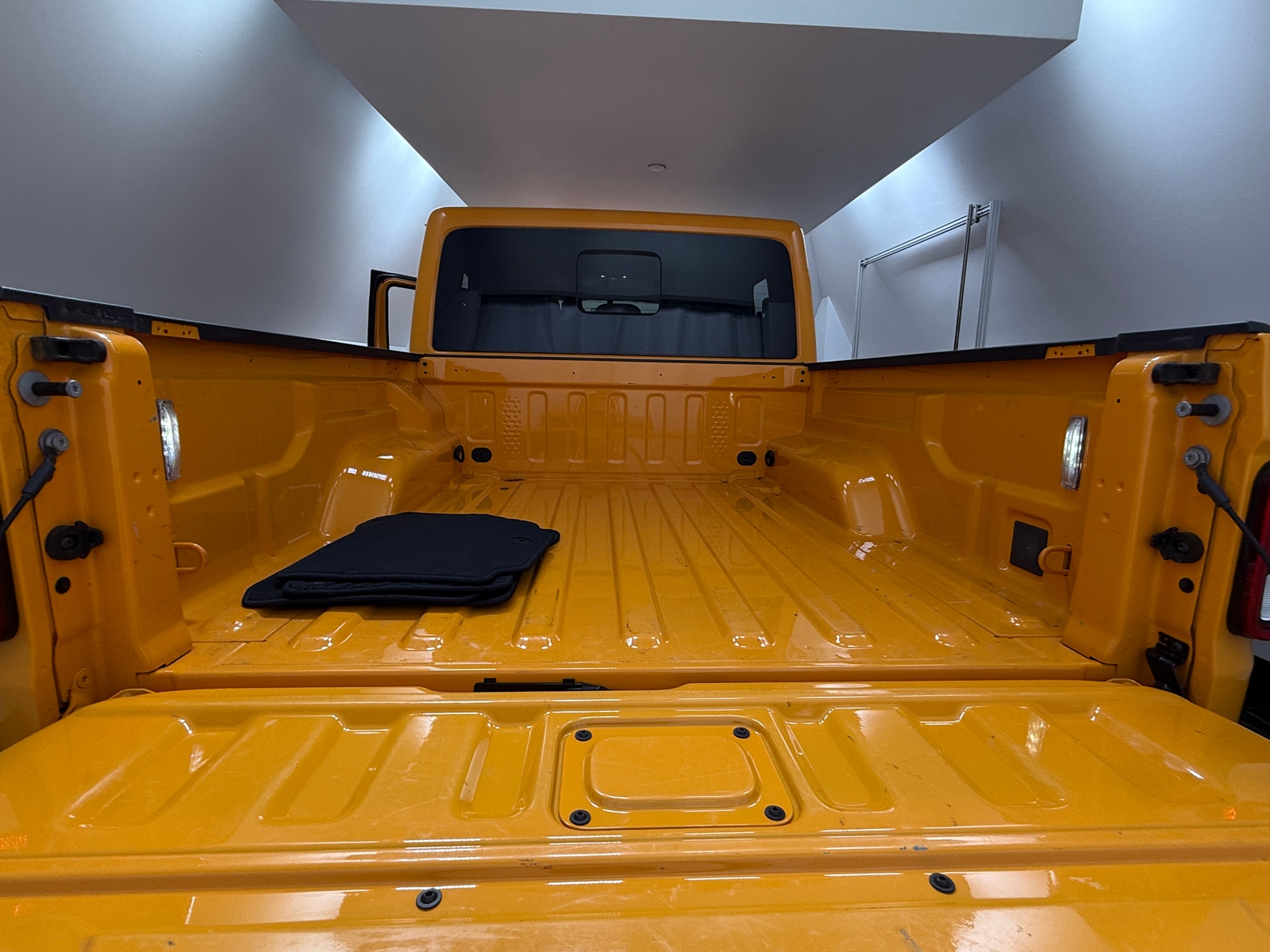 Thumbnail: 2021 Jeep Gladiator - 6