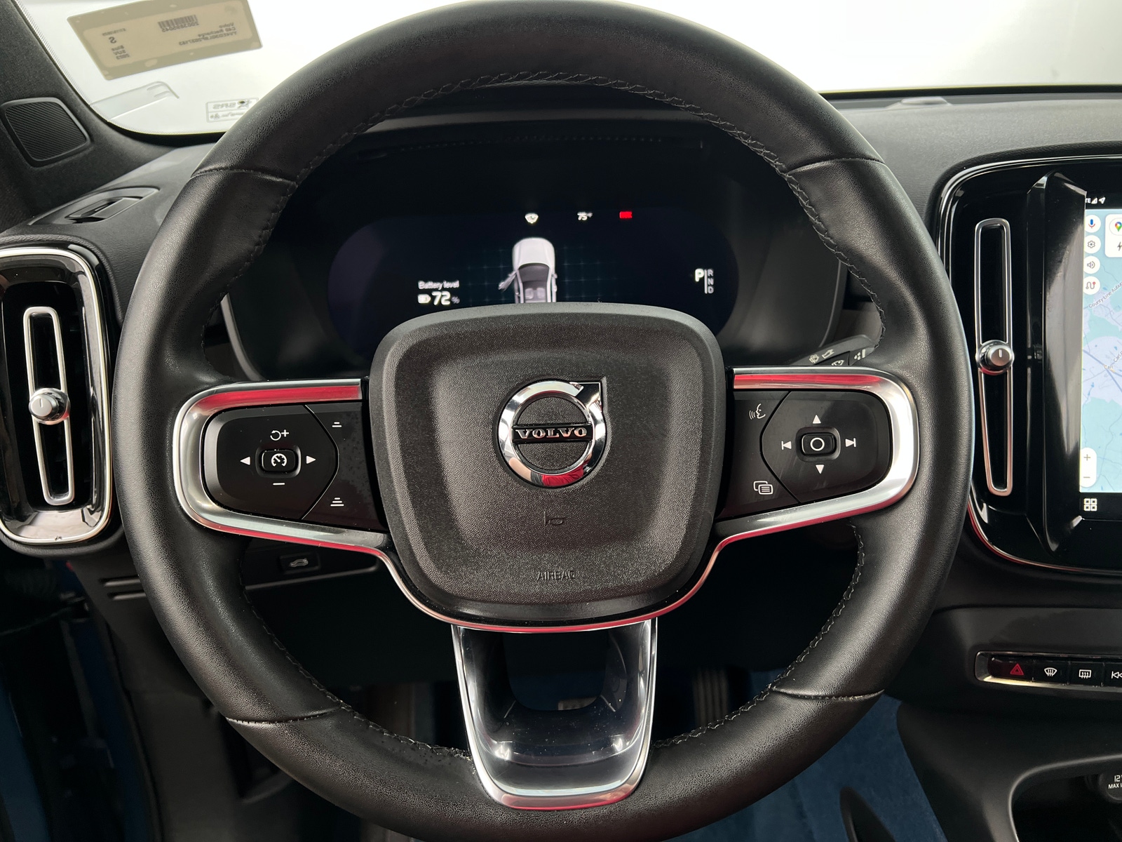 Thumbnail: 2023 Volvo C40 - 5