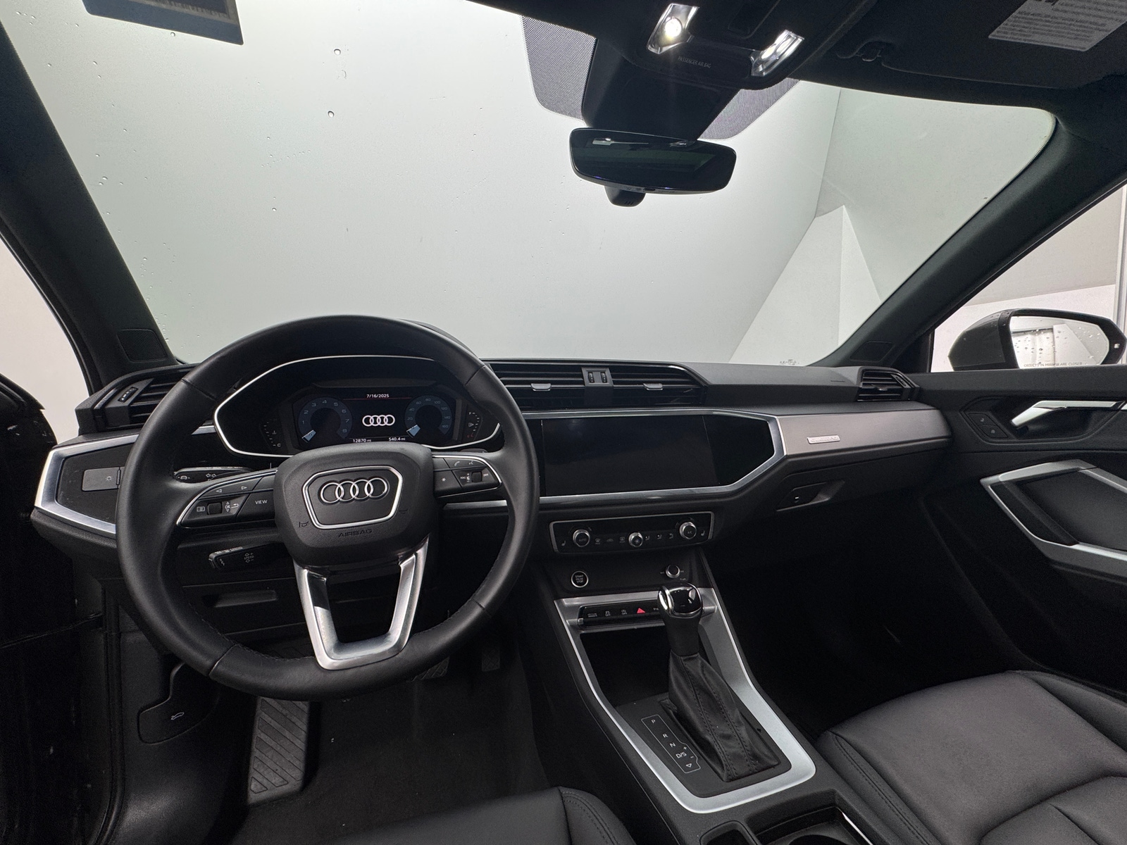 Thumbnail: 2022 Audi Q3 - 2