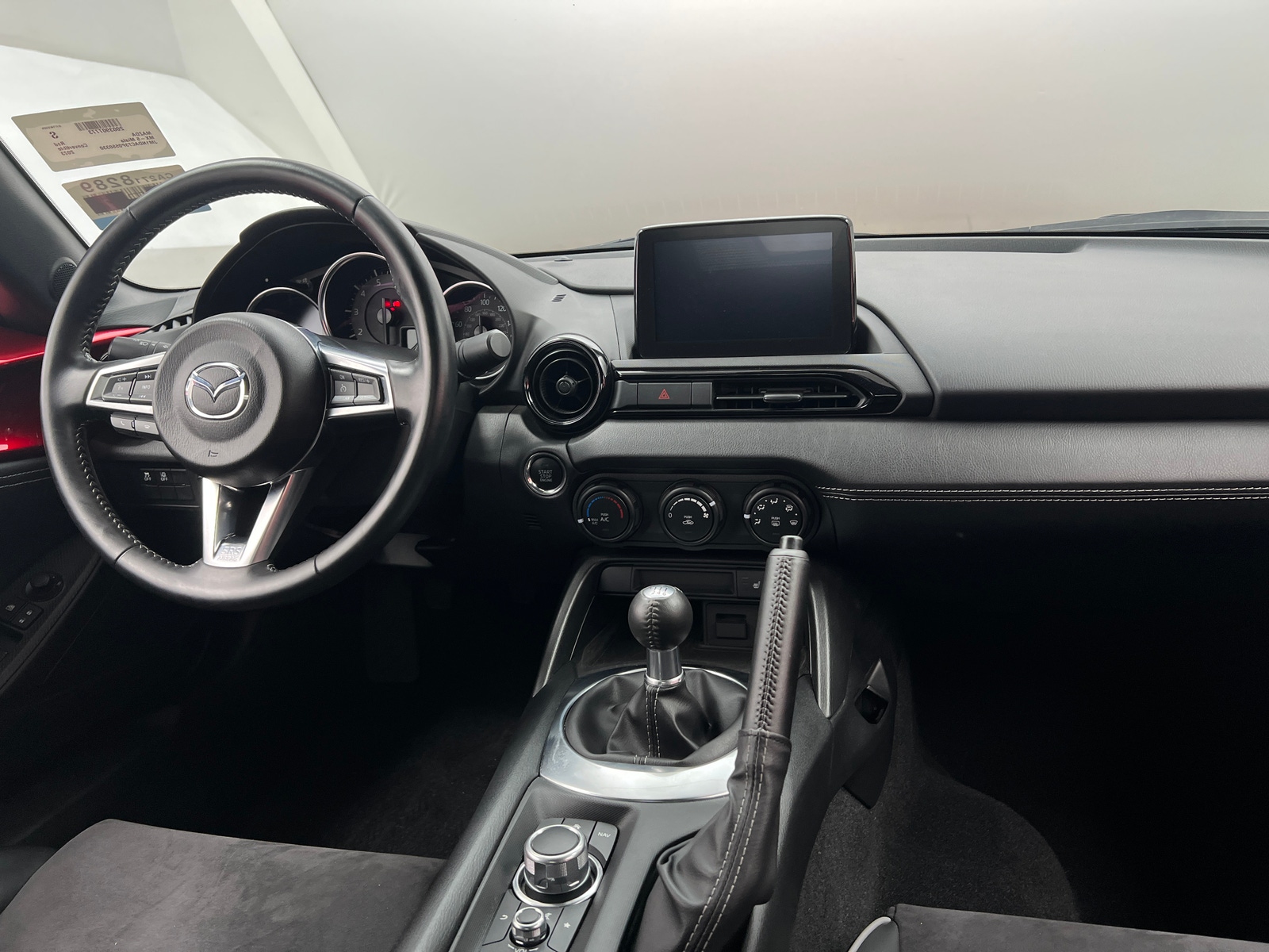 Thumbnail: 2023 Mazda MX-5 Miata - 3