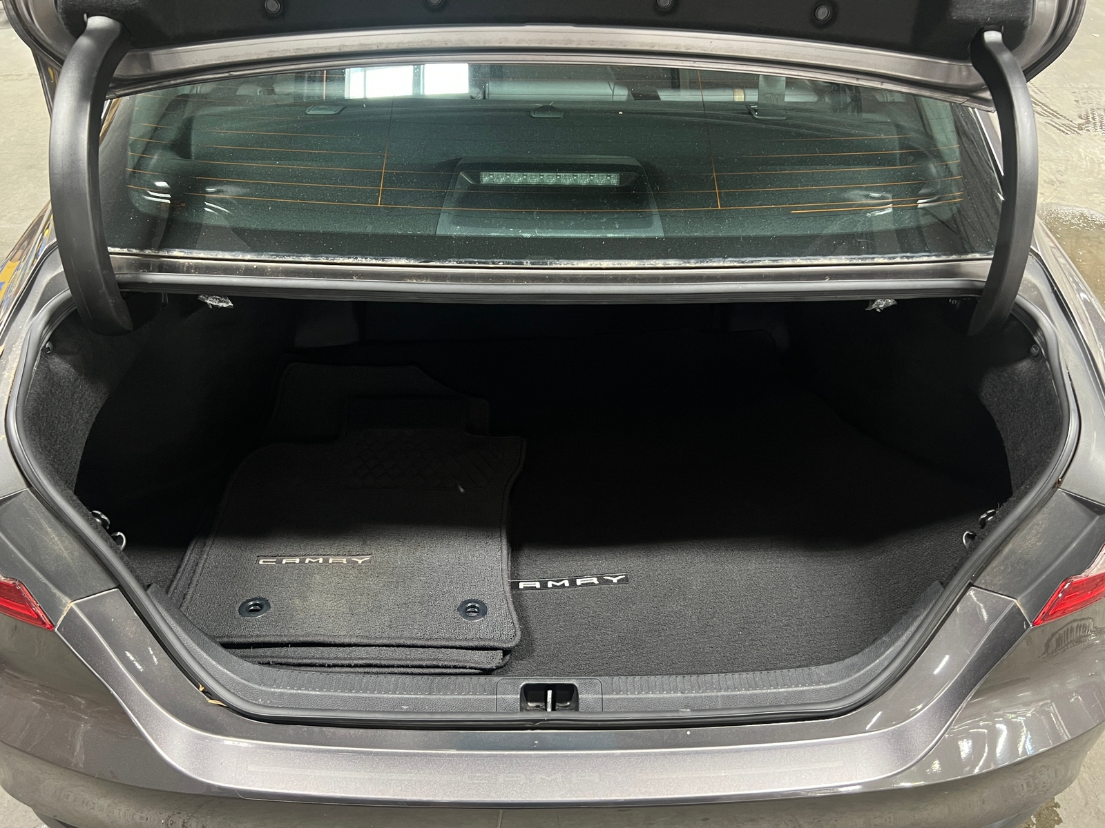 Thumbnail: 2019 Toyota Camry - 6