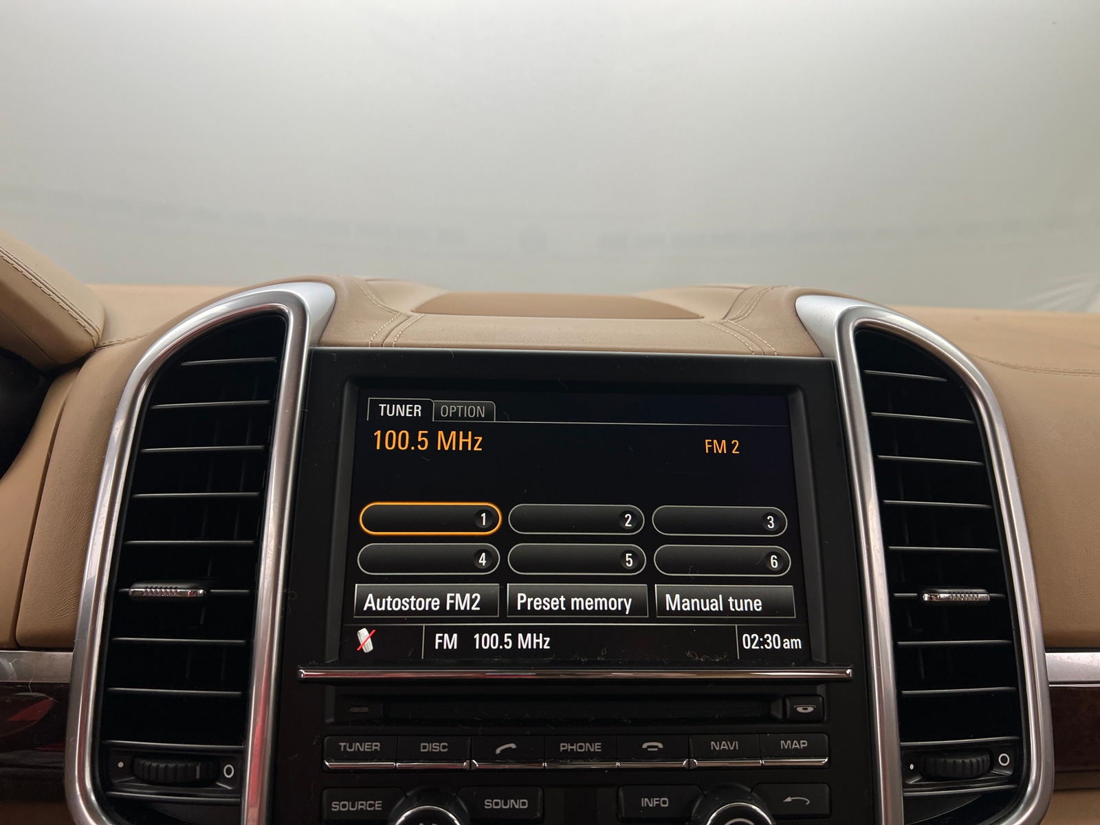 Thumbnail: 2011 Porsche Cayenne - 3