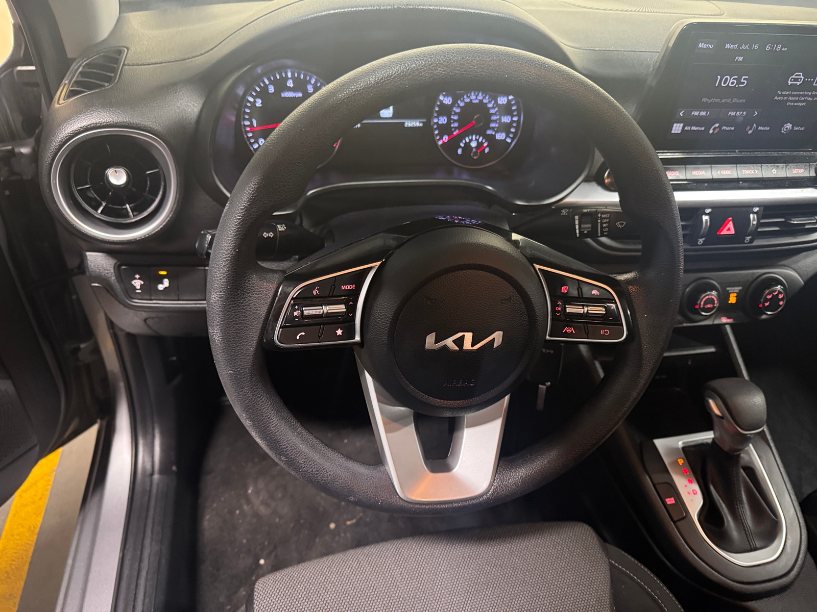 Thumbnail: 2023 Kia Forte - 5