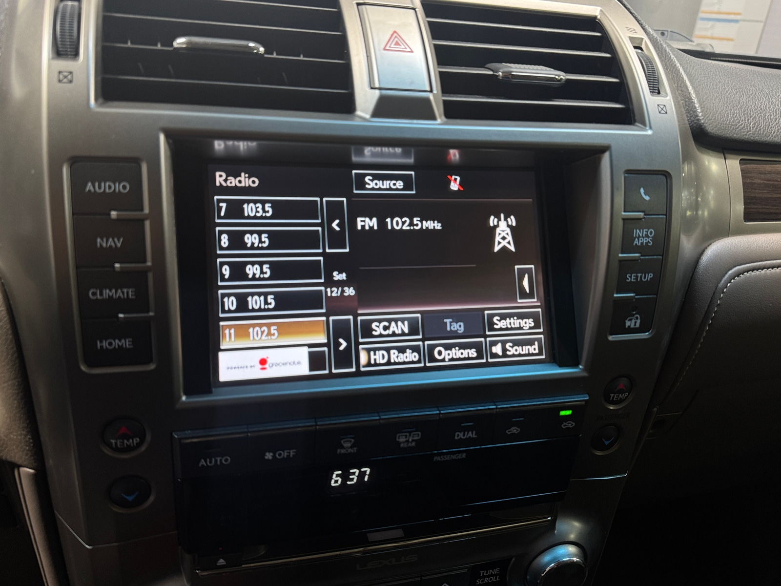 Thumbnail: 2016 Lexus GX - 3
