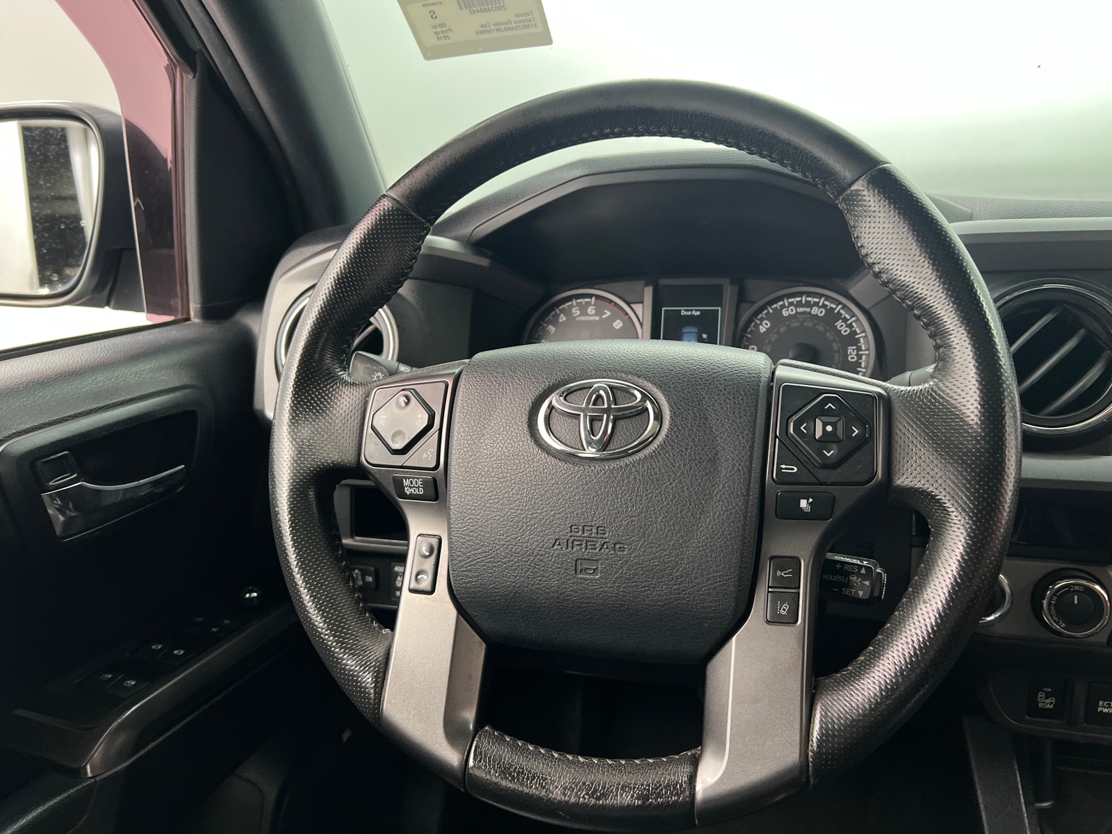 Thumbnail: 2018 Toyota Tacoma - 5