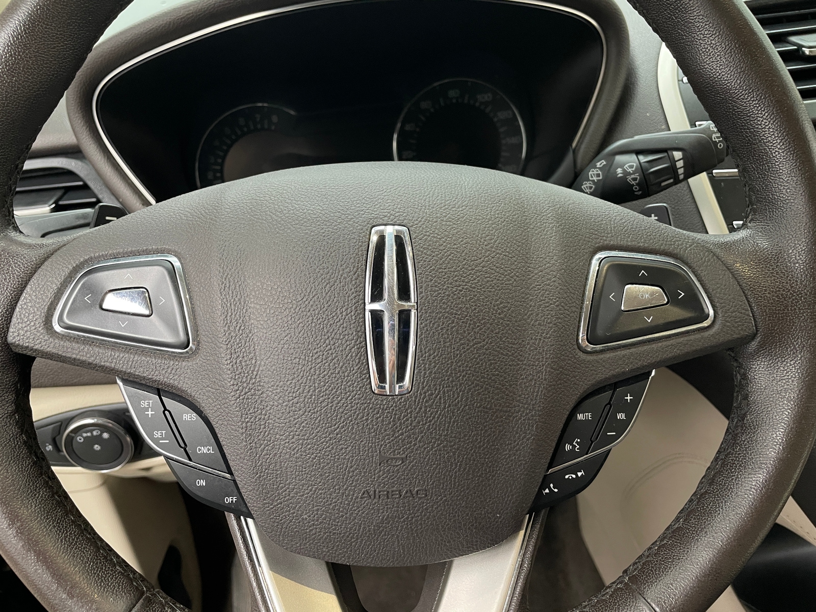 Thumbnail: 2018 Lincoln MKC - 4