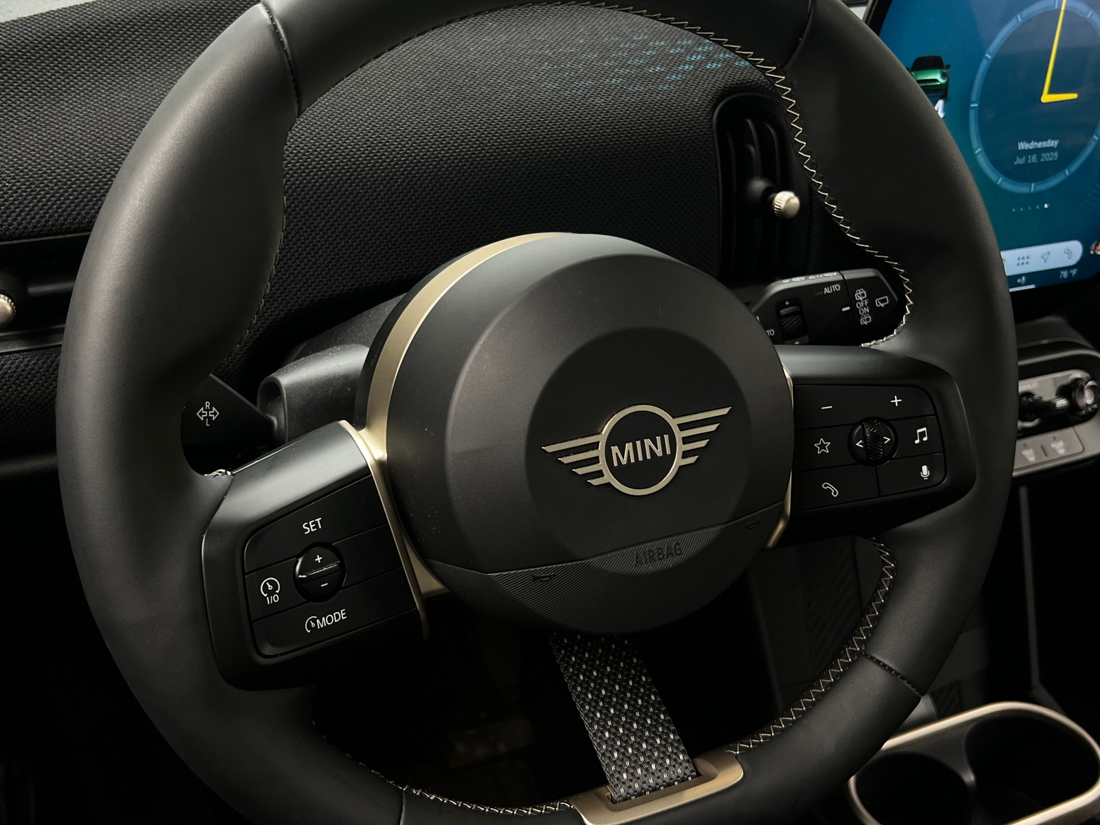 Thumbnail: 2025 MINI Cooper Hardtop - 4