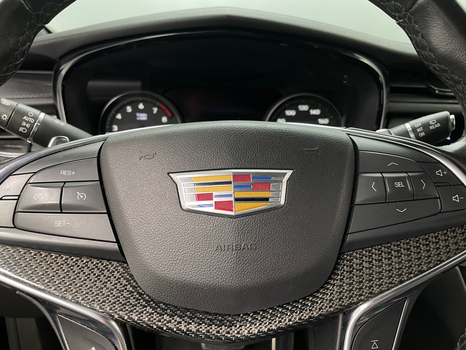 Thumbnail: 2021 Cadillac XT5 - 4